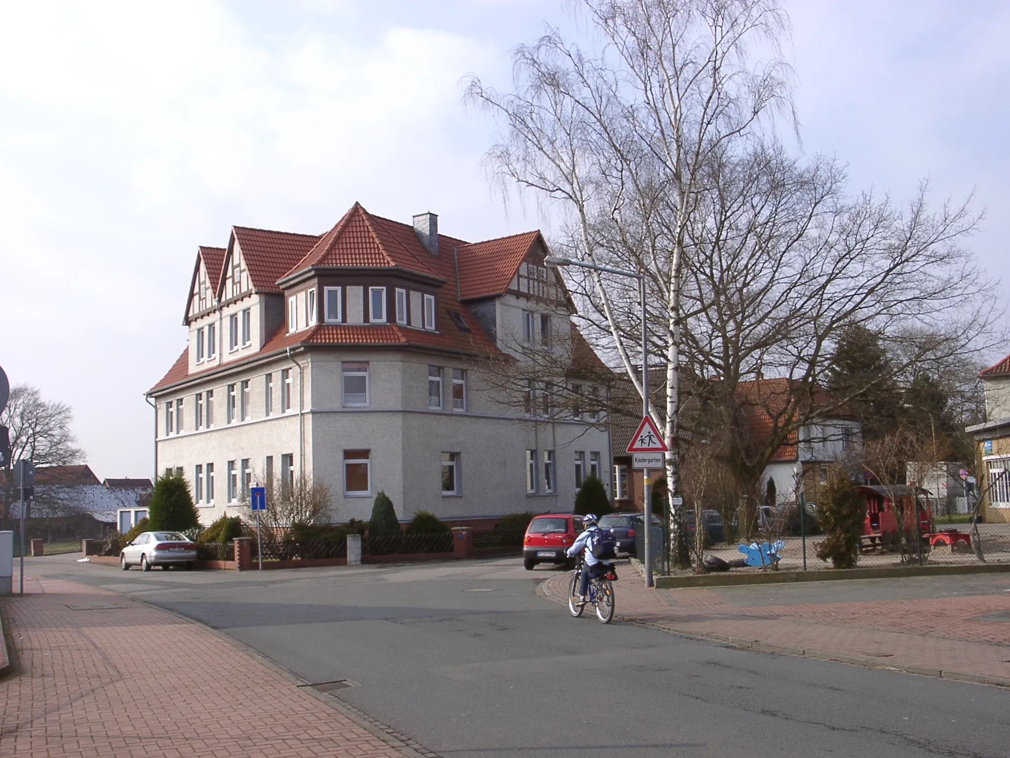 Photo showing: Garbsen - Calenberger road