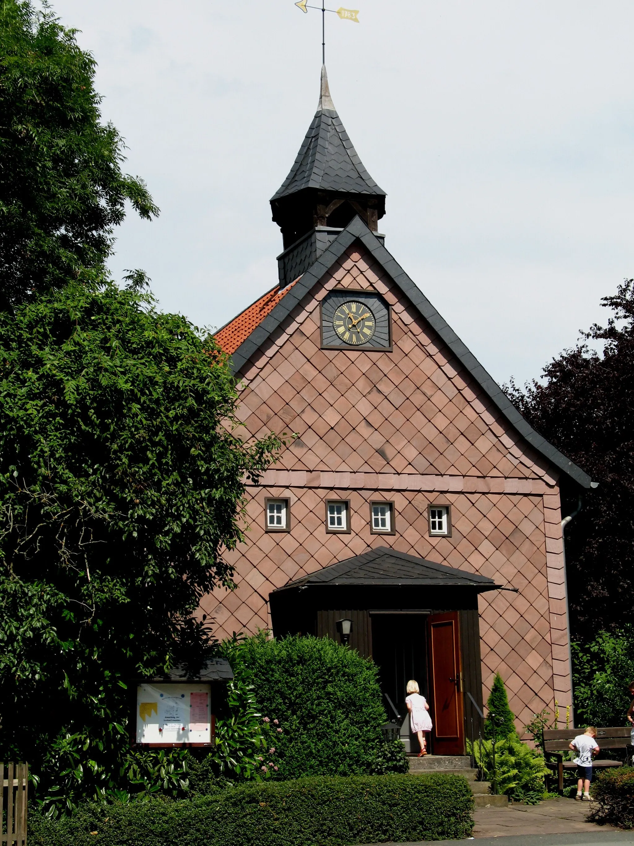 Photo showing: Church in Benthe, Lower Saxony, Germany