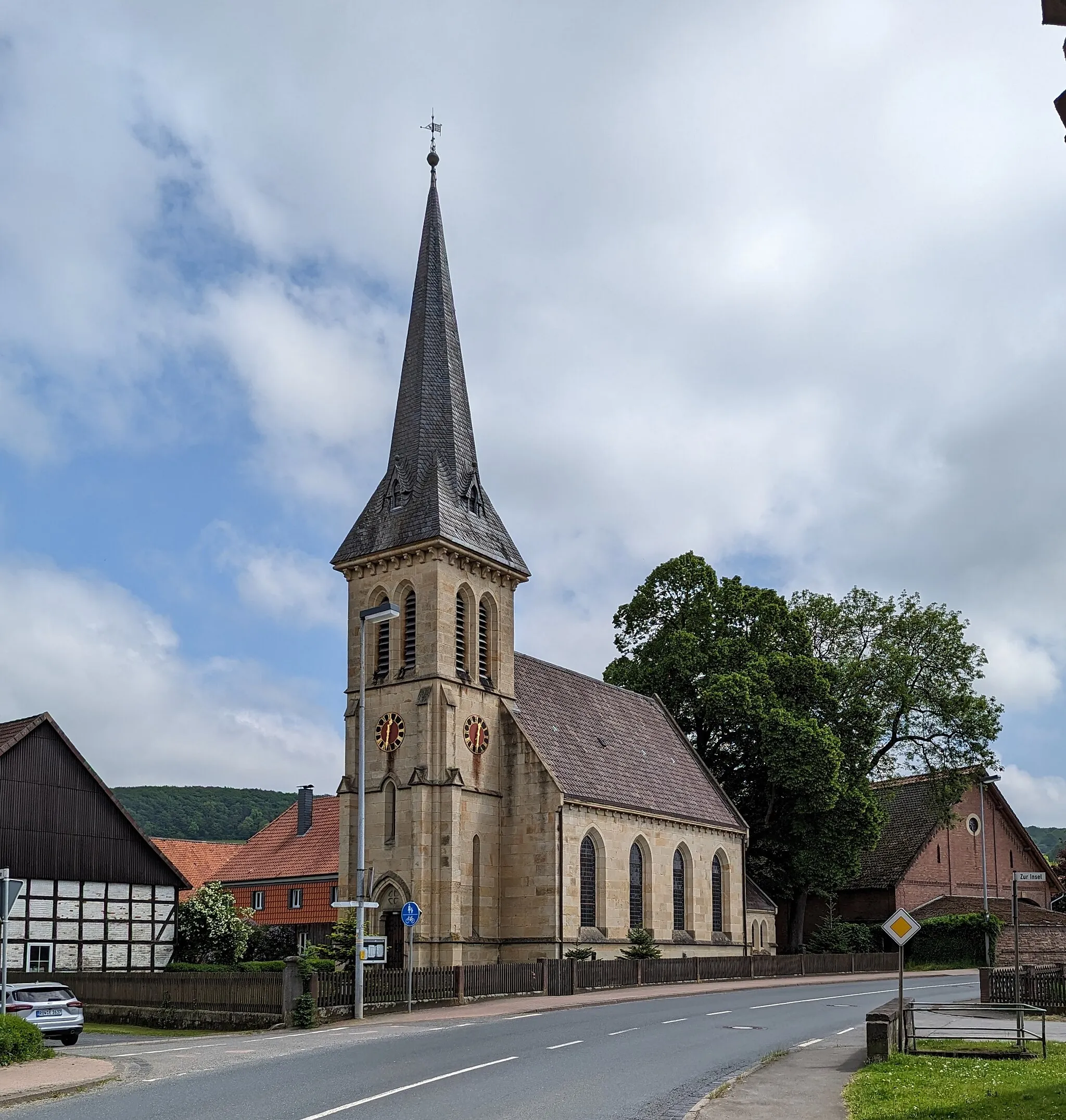 Photo showing: Evangelisch-lutherische Dorfkirche  Ammensen, Flecken Delligsen, Landkreis Holzminden, Niedersachsen, Deutschland