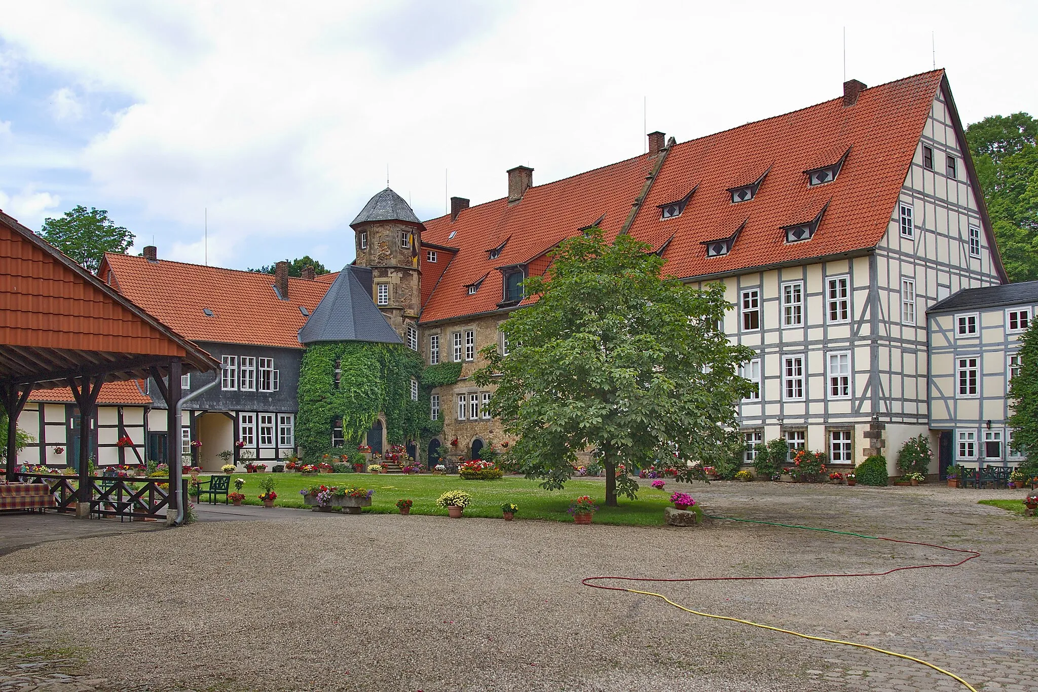 Photo showing: Wasserschloss Münchhausen (1560–61 durch die Eheleute Börries von Münchhausen) in Apelern, Niedersachsen, Deutschland