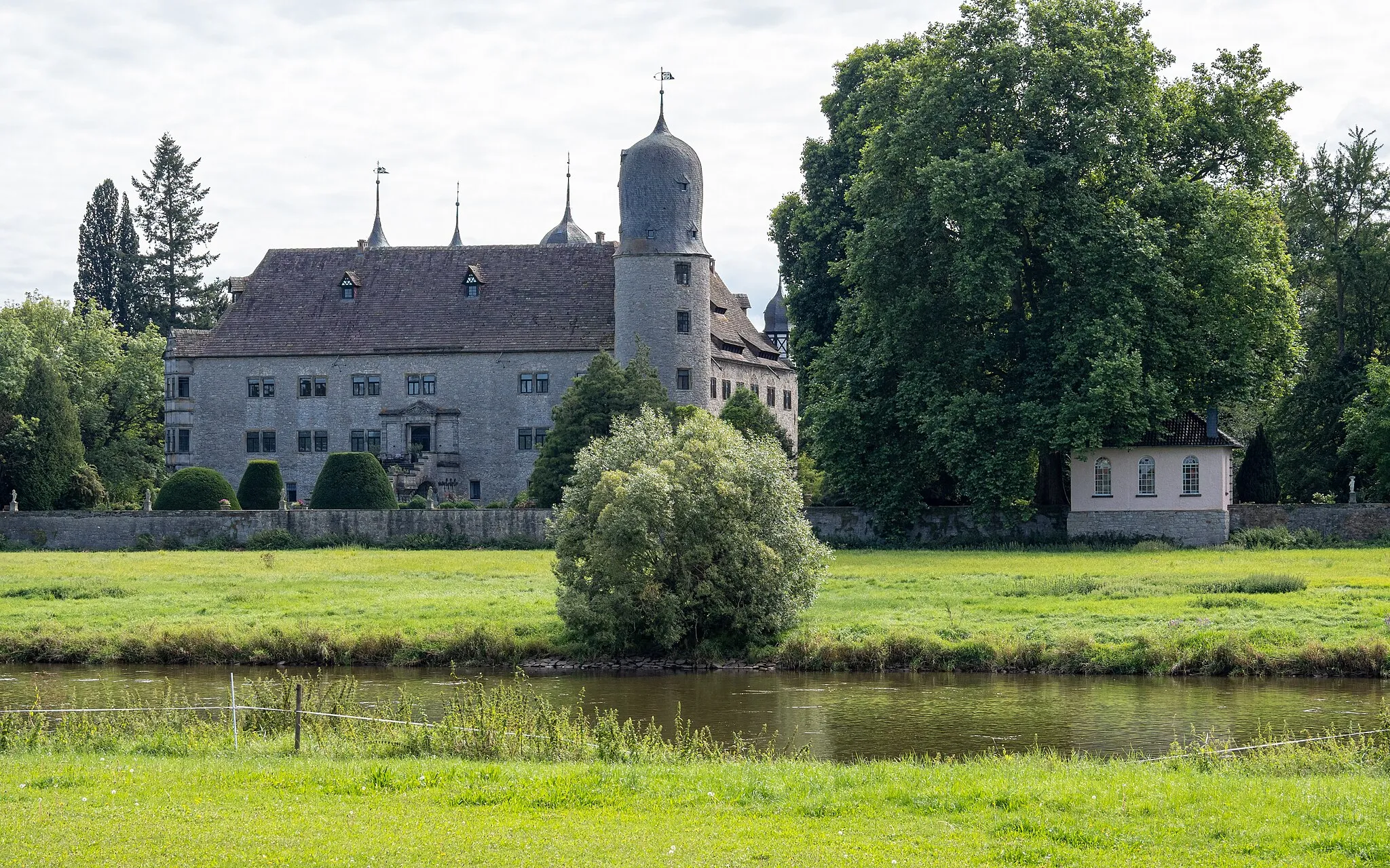 Photo showing: Wasserschloss Hehlen an der Weser