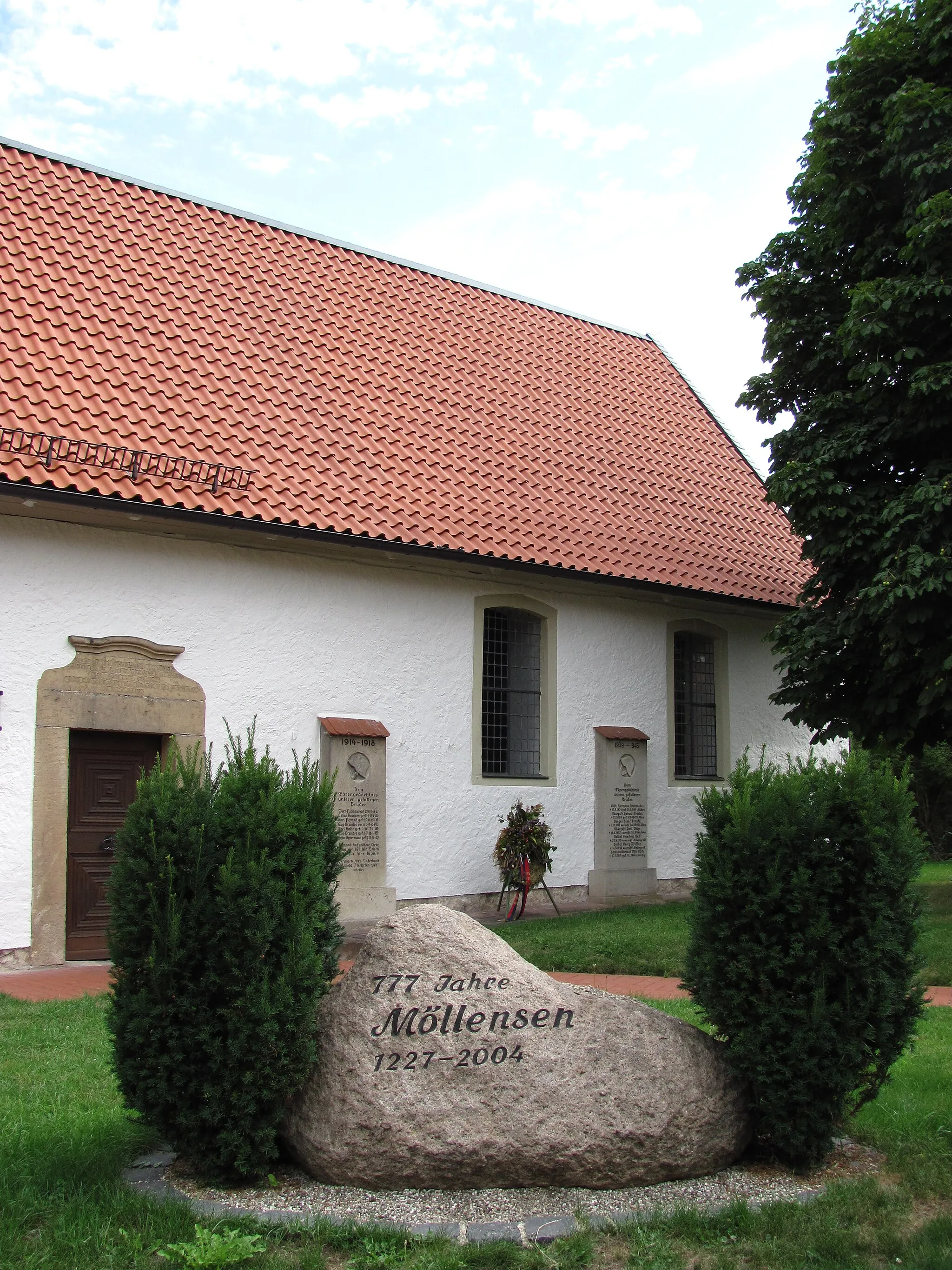 Photo showing: Memorial stone, Moellensen, Sibesse, Germany