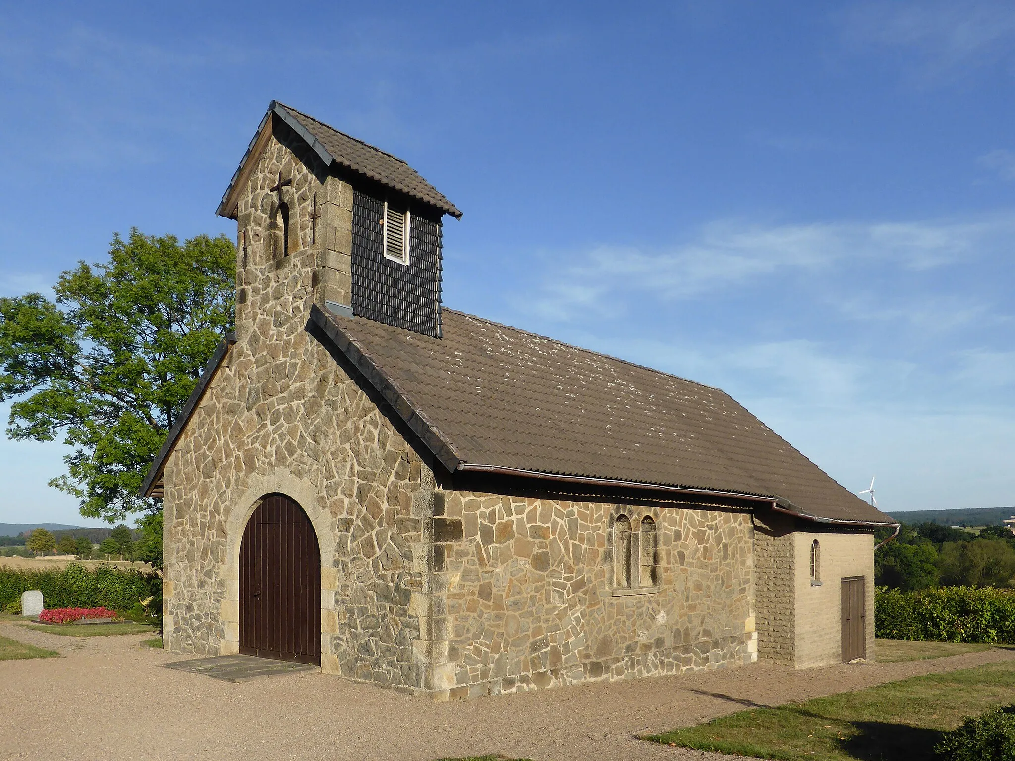 Photo showing: Friedhofskapelle in Altenhagen (Auetal).