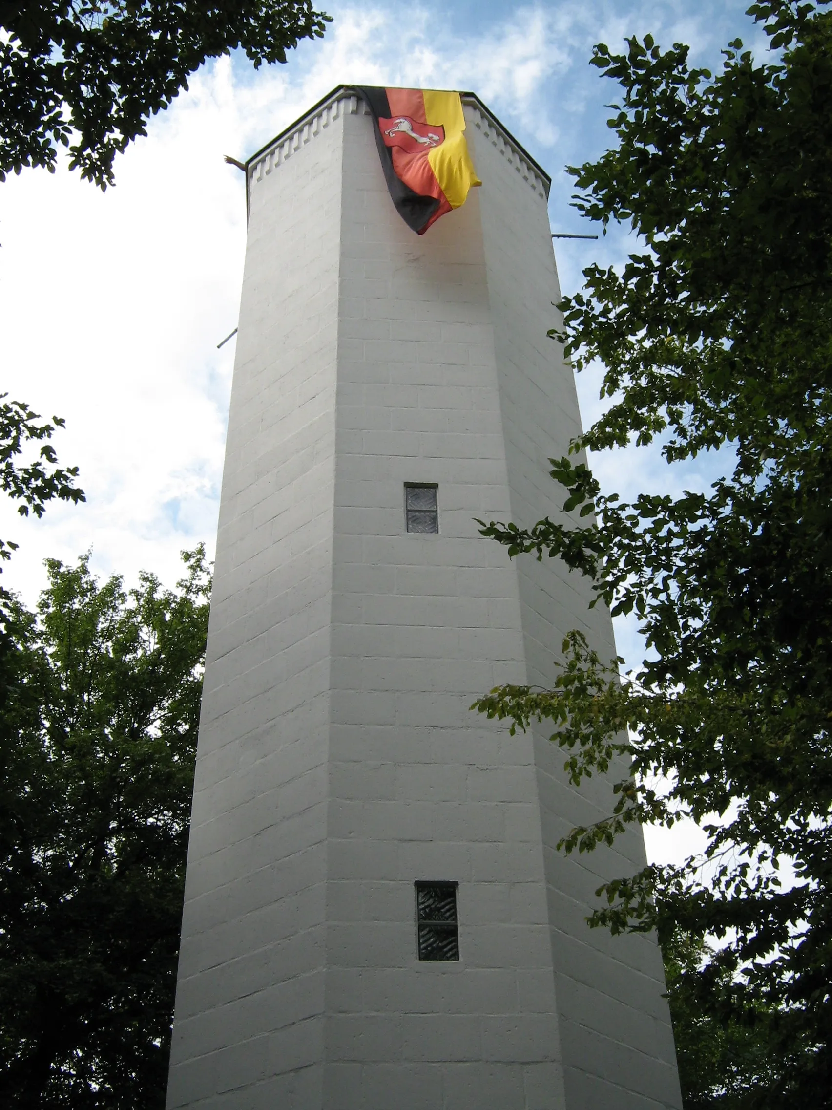 Photo showing: Ernst Binnewies Turm 2006 zur 80 Jahr Feier