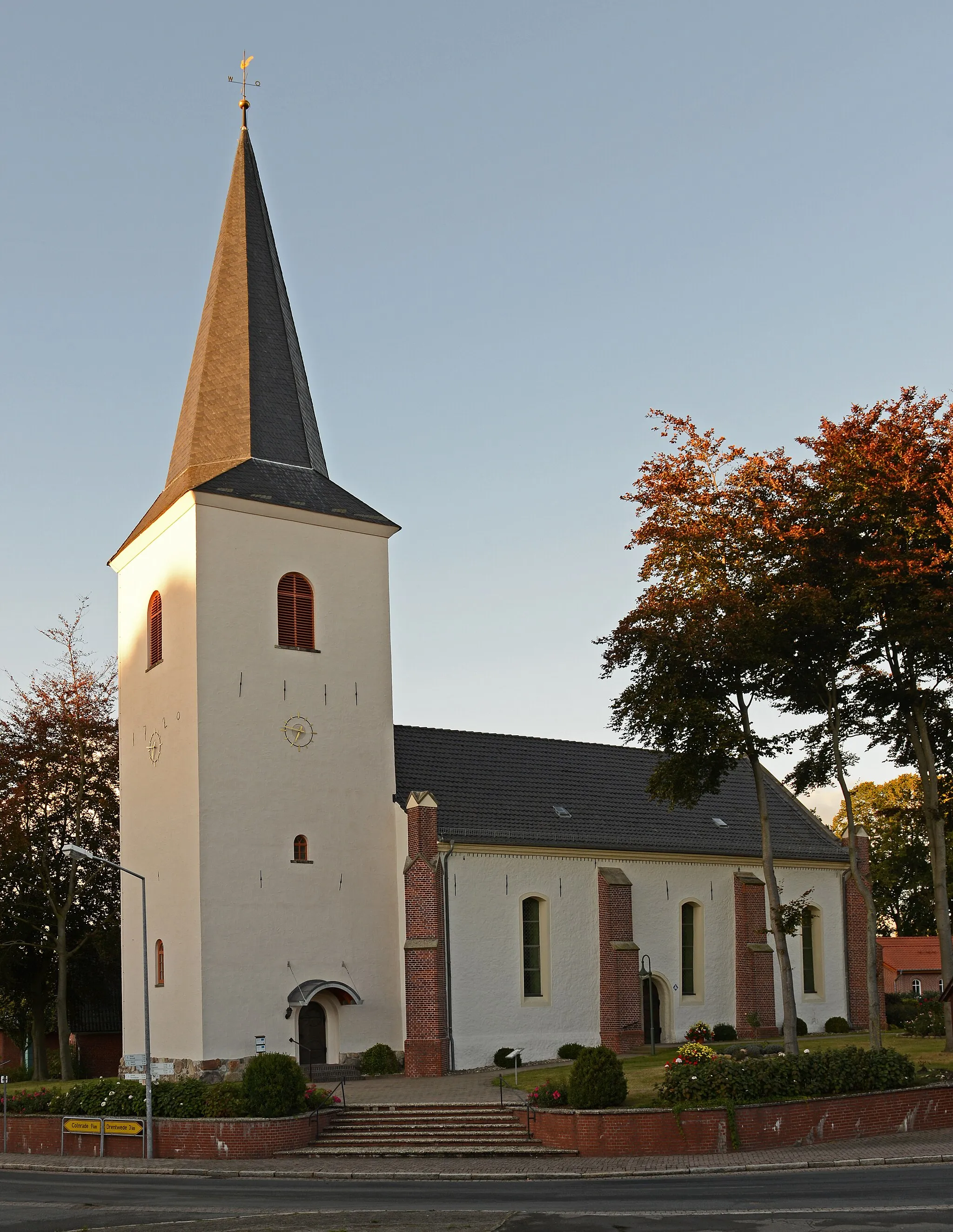 Photo showing: Heritage church in Heiligenloh, Twistringen, Lower Saxony, germany