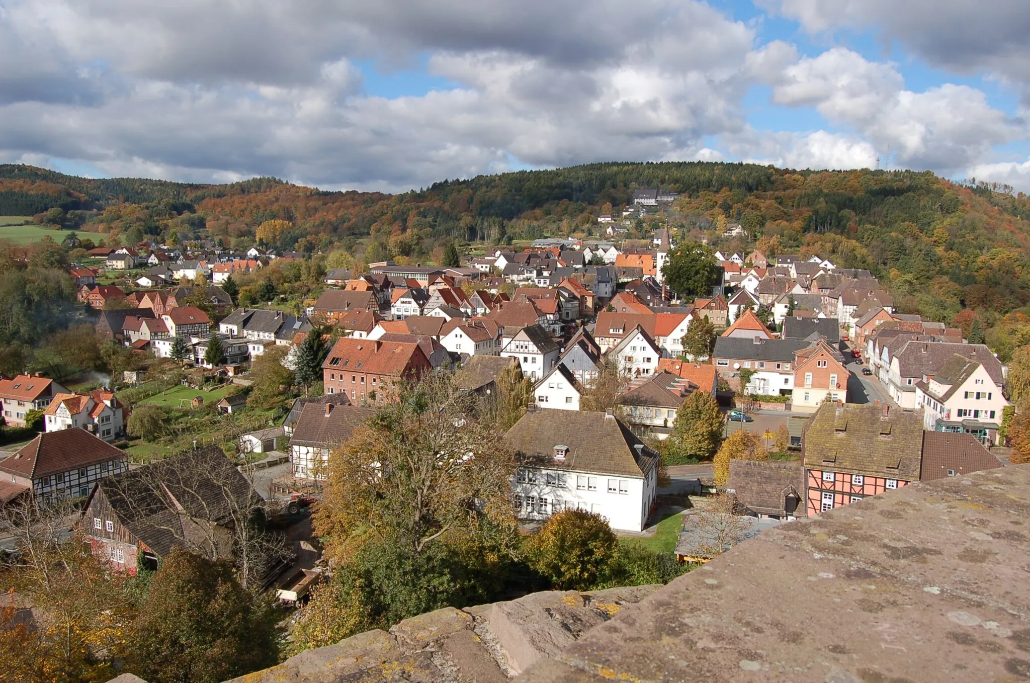 Photo showing: Ein Teil von Polle, vom Bergfried der Eversteinschen Burg aus gesehen