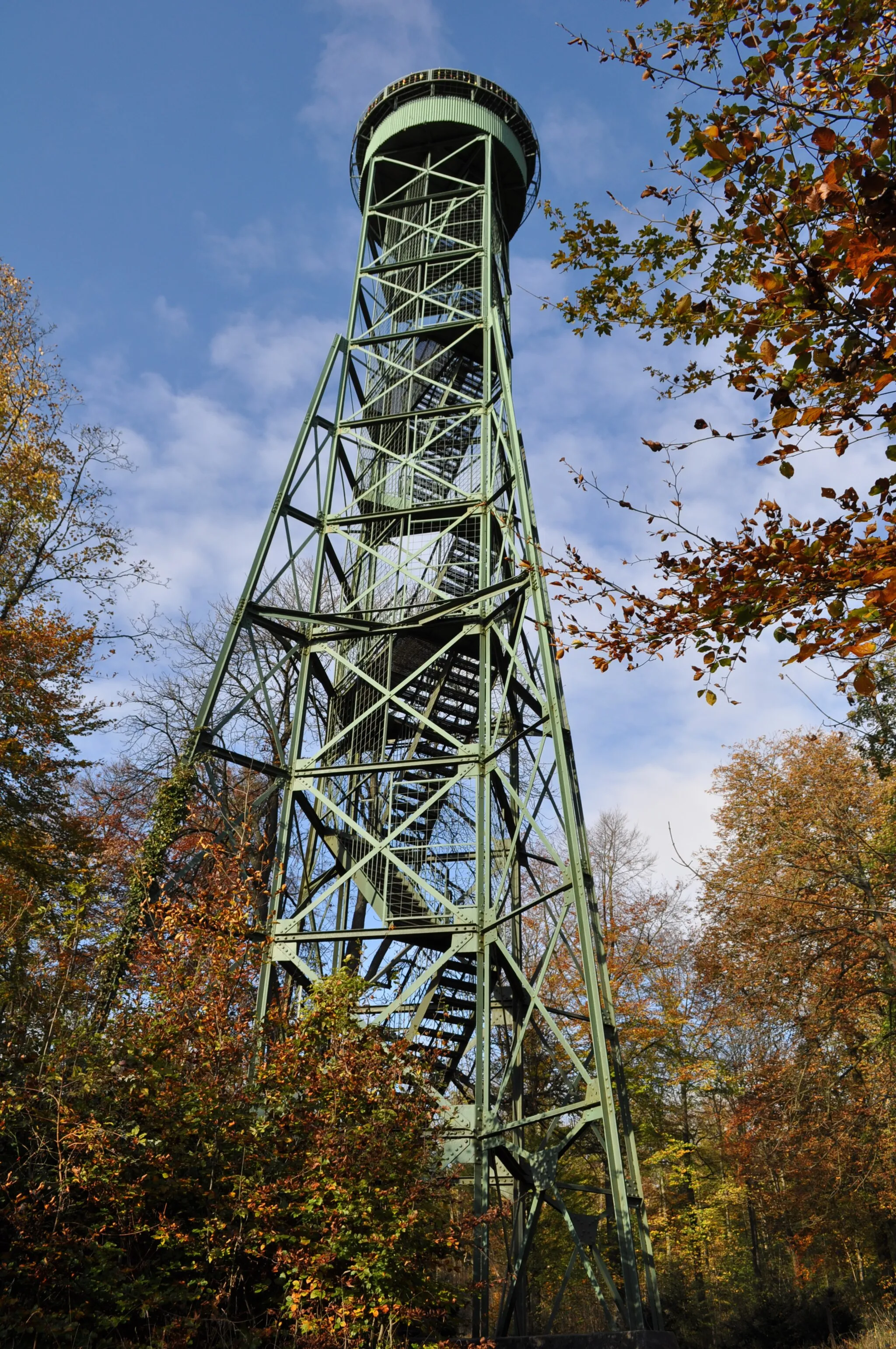 Photo showing: Spelunkenturm (Architekt Friedrich Gösling) auf dem Bomberg bei Bad Pyrmont