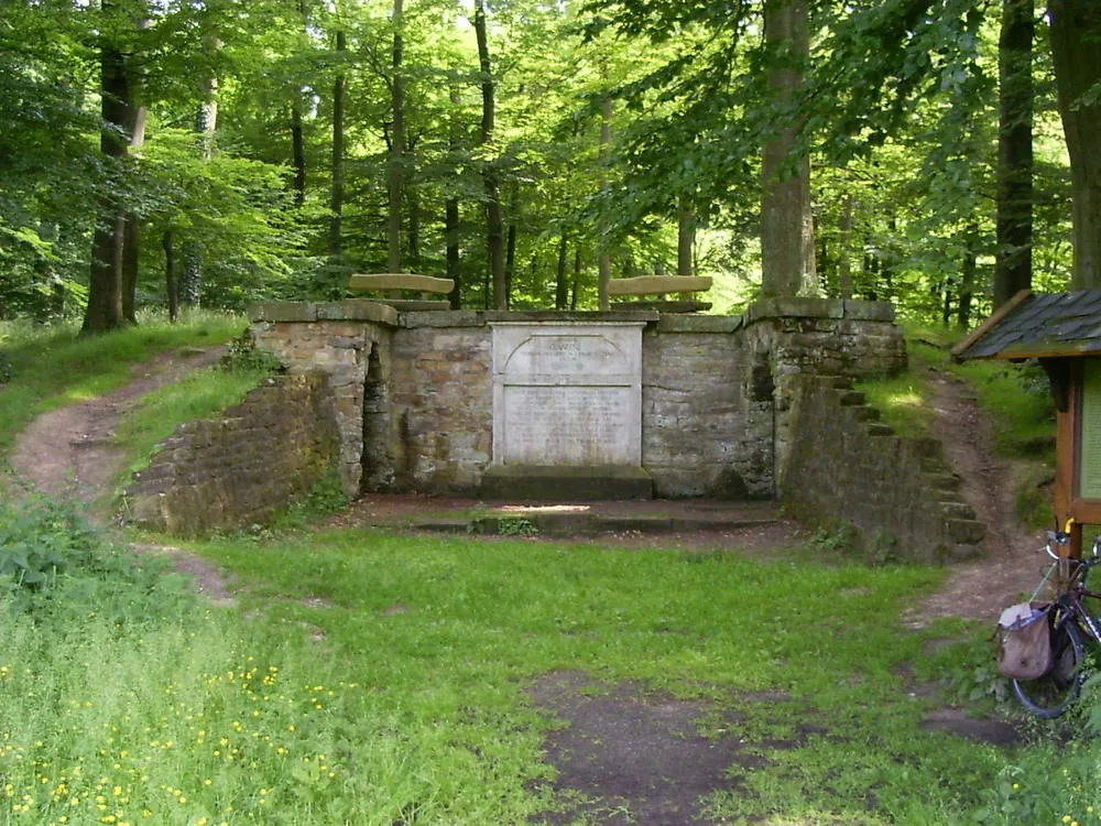 Photo showing: Die Luccaburg beim Kloster Loccum