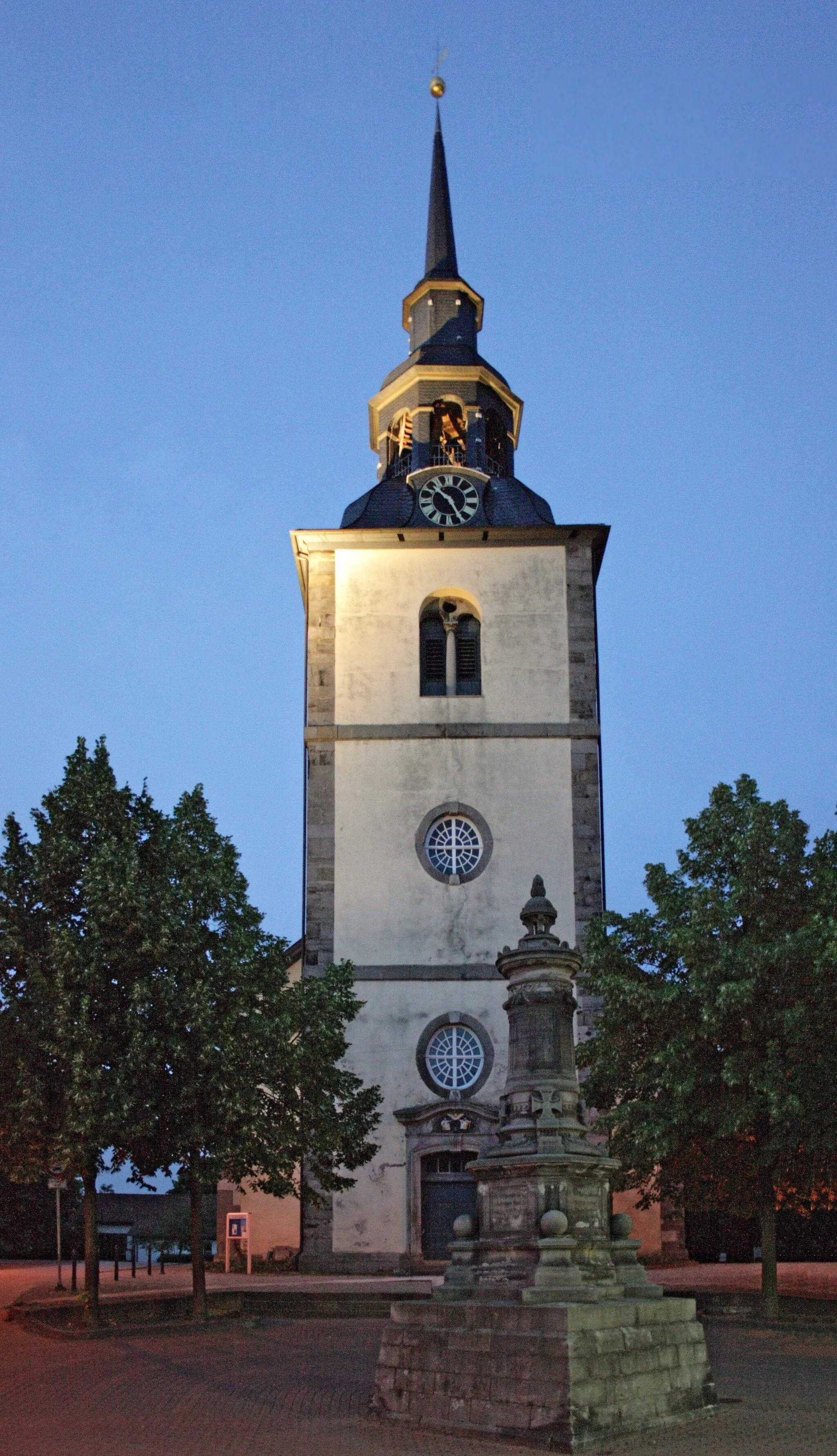 Photo showing: Elze, ev. Kirche St. Peter und Paul, Turm