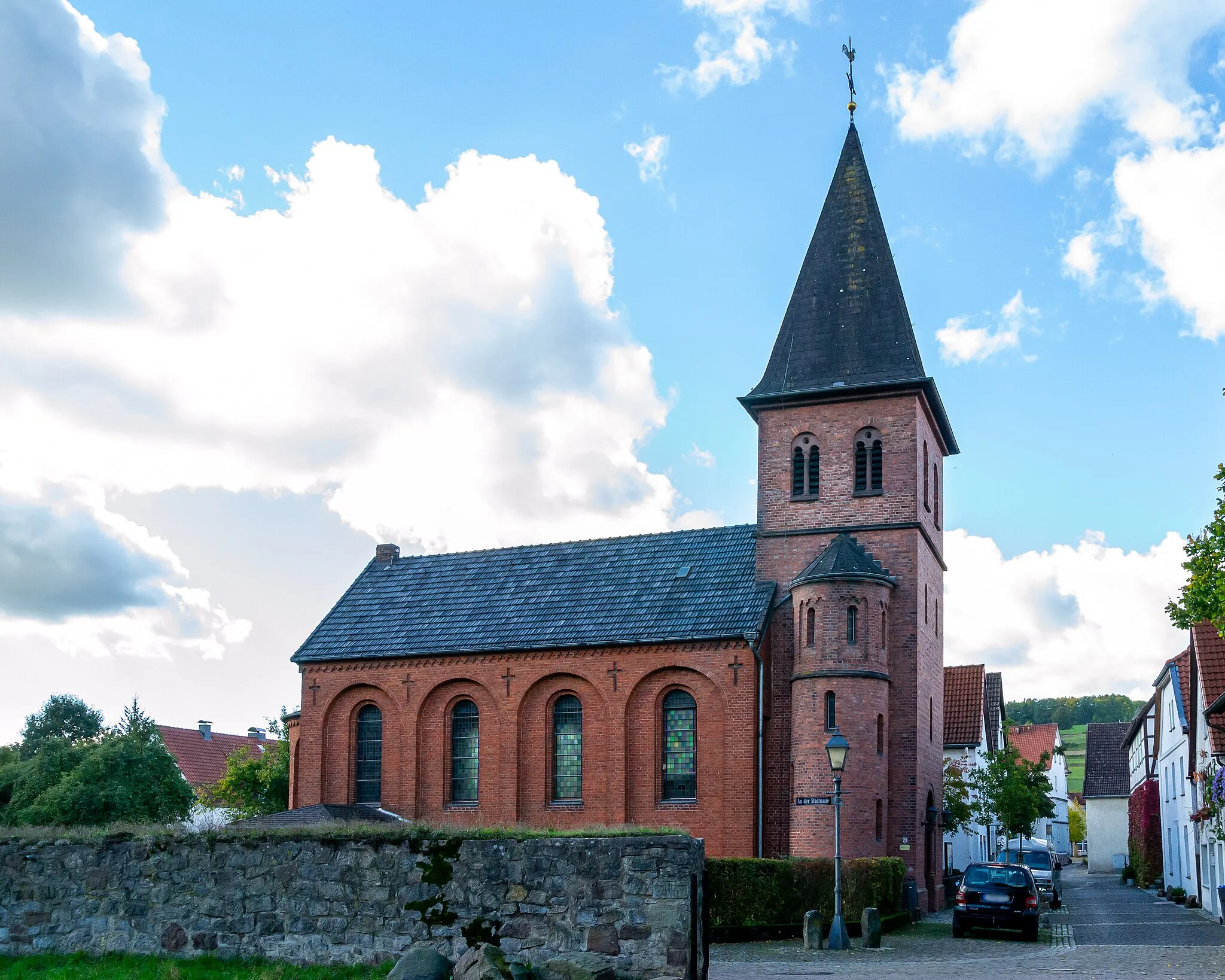 Photo showing: This is a photograph of an architectural monument. It is on the list of cultural monuments of Lügde, no. 90.
Evangelische Kirche St. Johannis