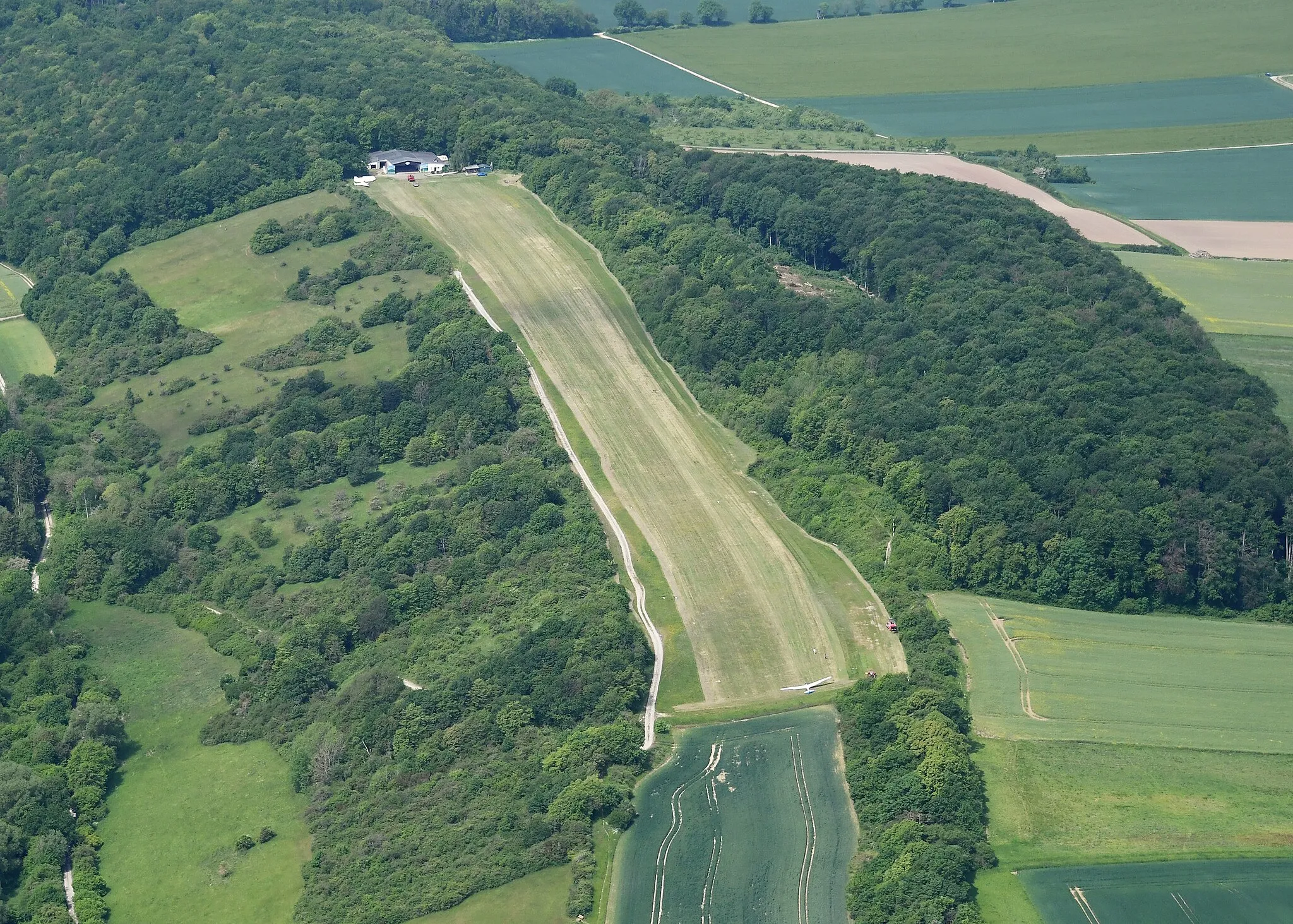 Photo showing: Aerial image of the Steinberg bei Wesseln gliding site
