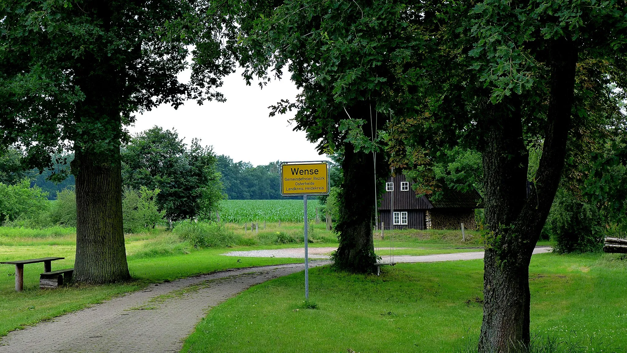 Photo showing: Ortseingang von Wense im gemeindefreien Bezirk Osterheide. Aufnahmedatum 2017-06.