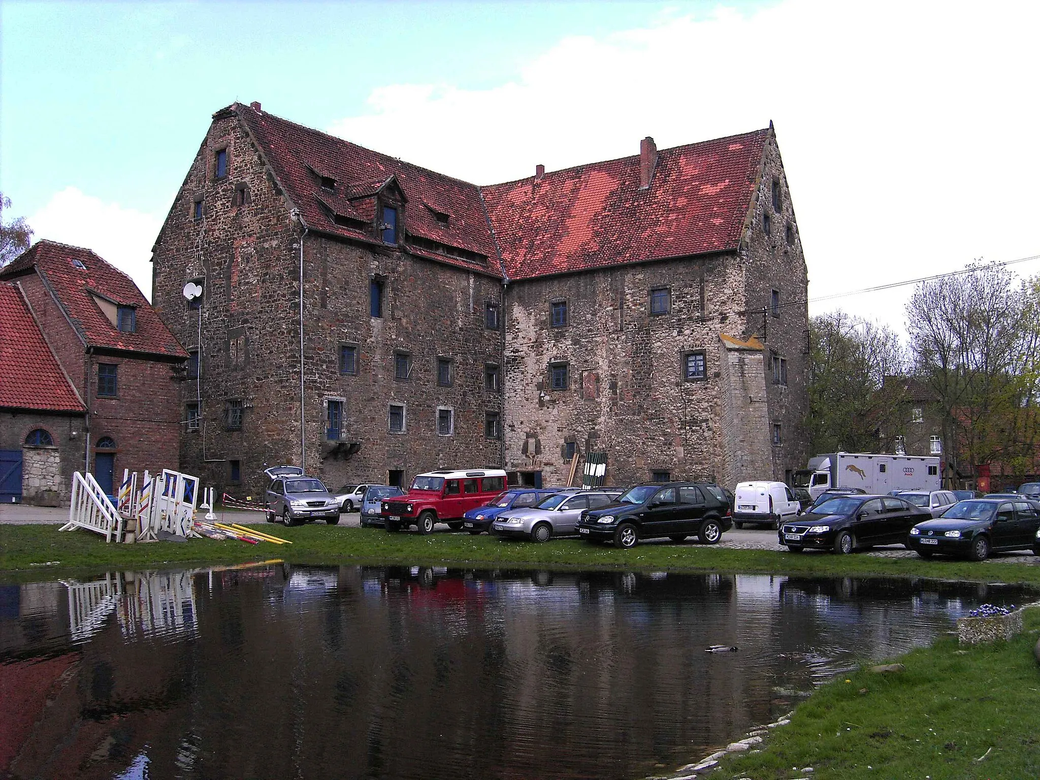 Photo showing: Hildesheim, Burg Steuerwald, Wohnturm.