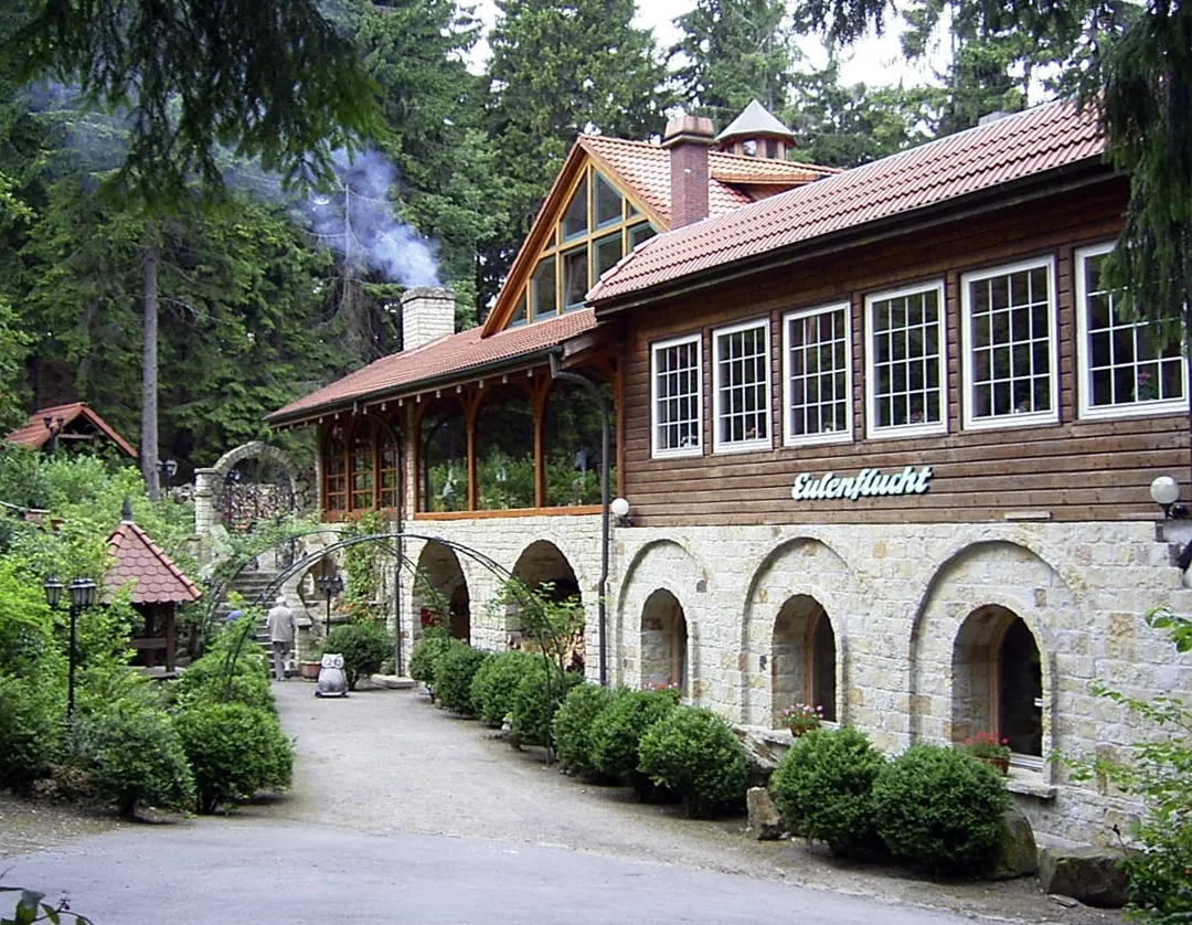 Photo showing: Eulenflucht restaurant in the Süntel hills, Lower Saxony, Germany