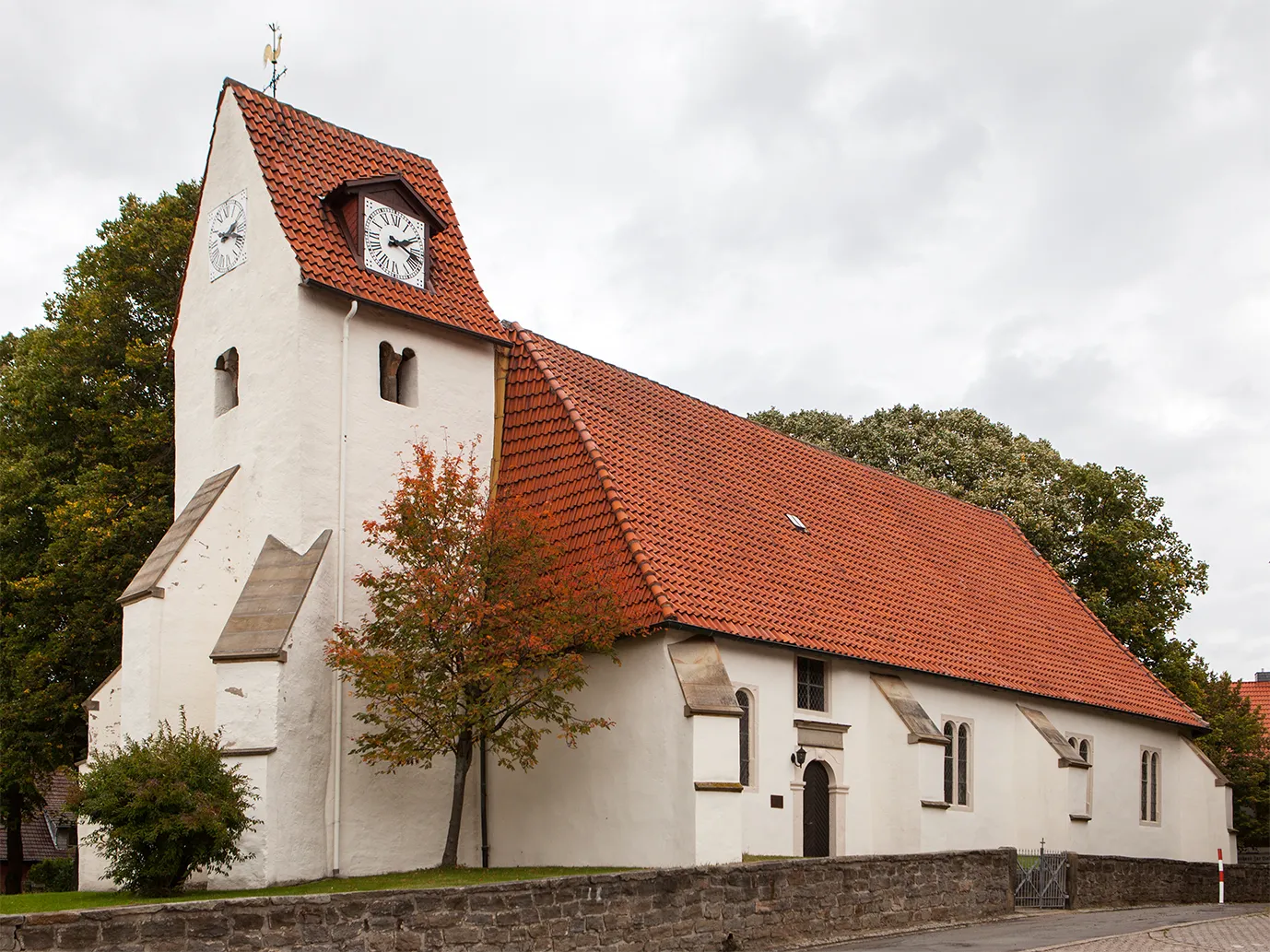 Photo showing: Ev. Pfarrkirche Eisbergen (Porta Westfalica)