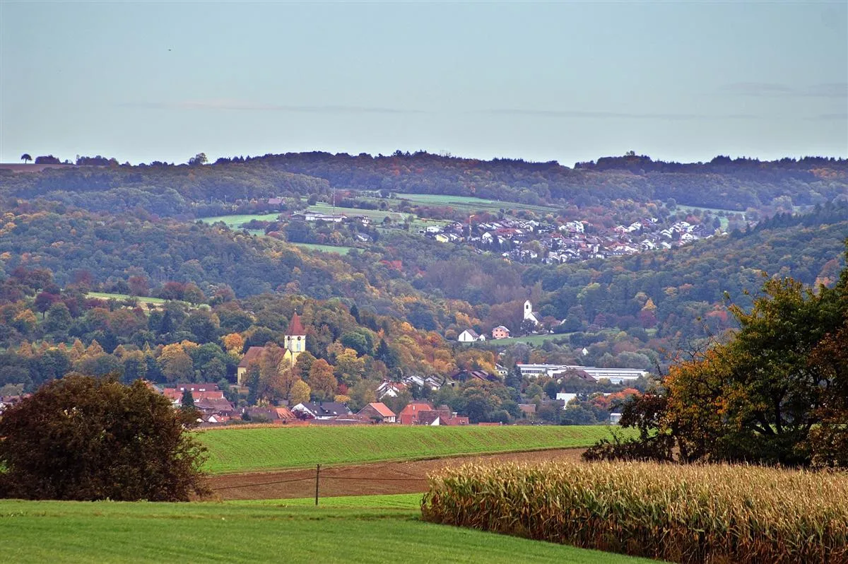 Photo showing: Teleblick auf Königsbach - Stein - Eisingen 2