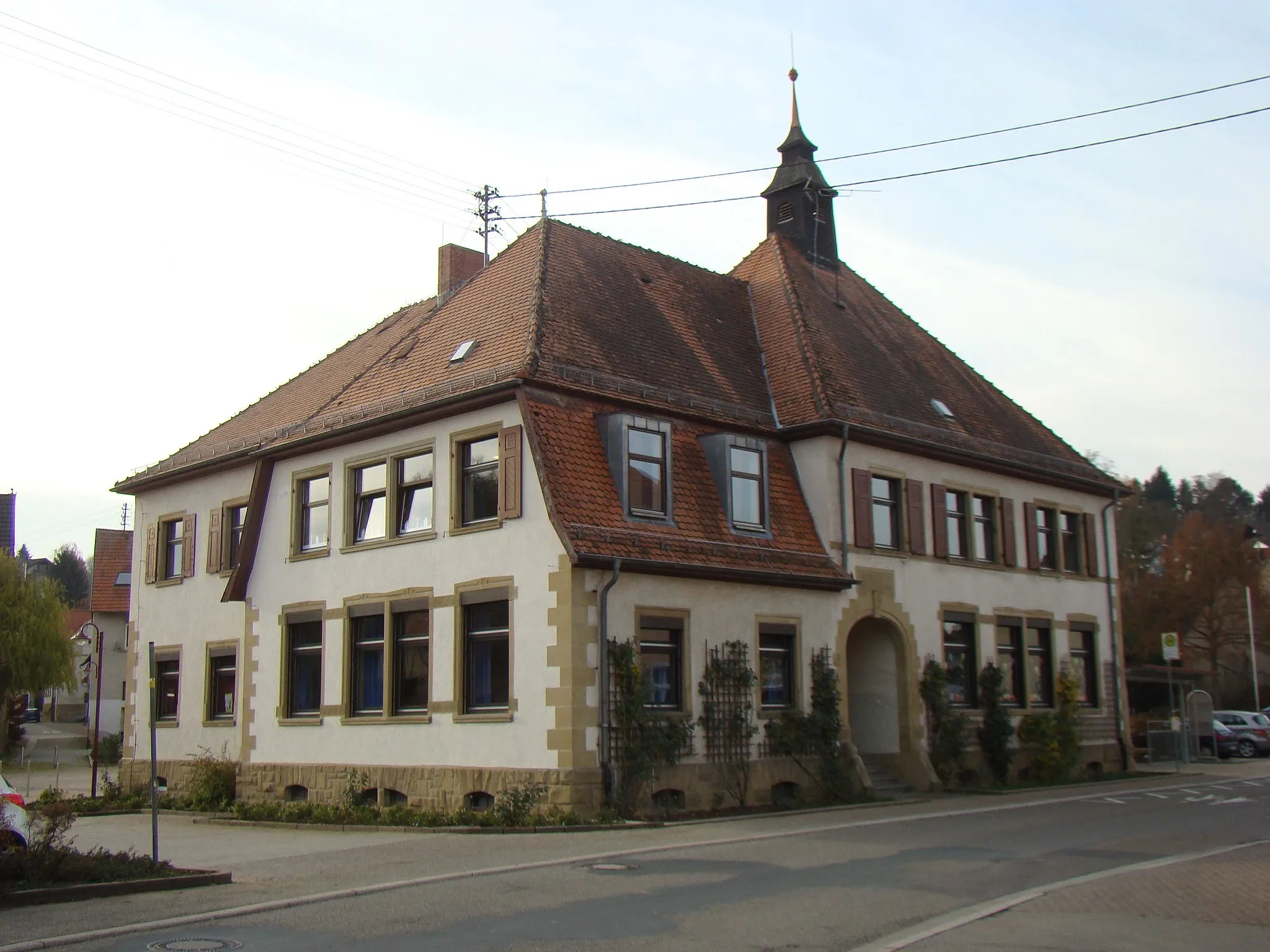 Photo showing: Schulhaus in Waldangelloch