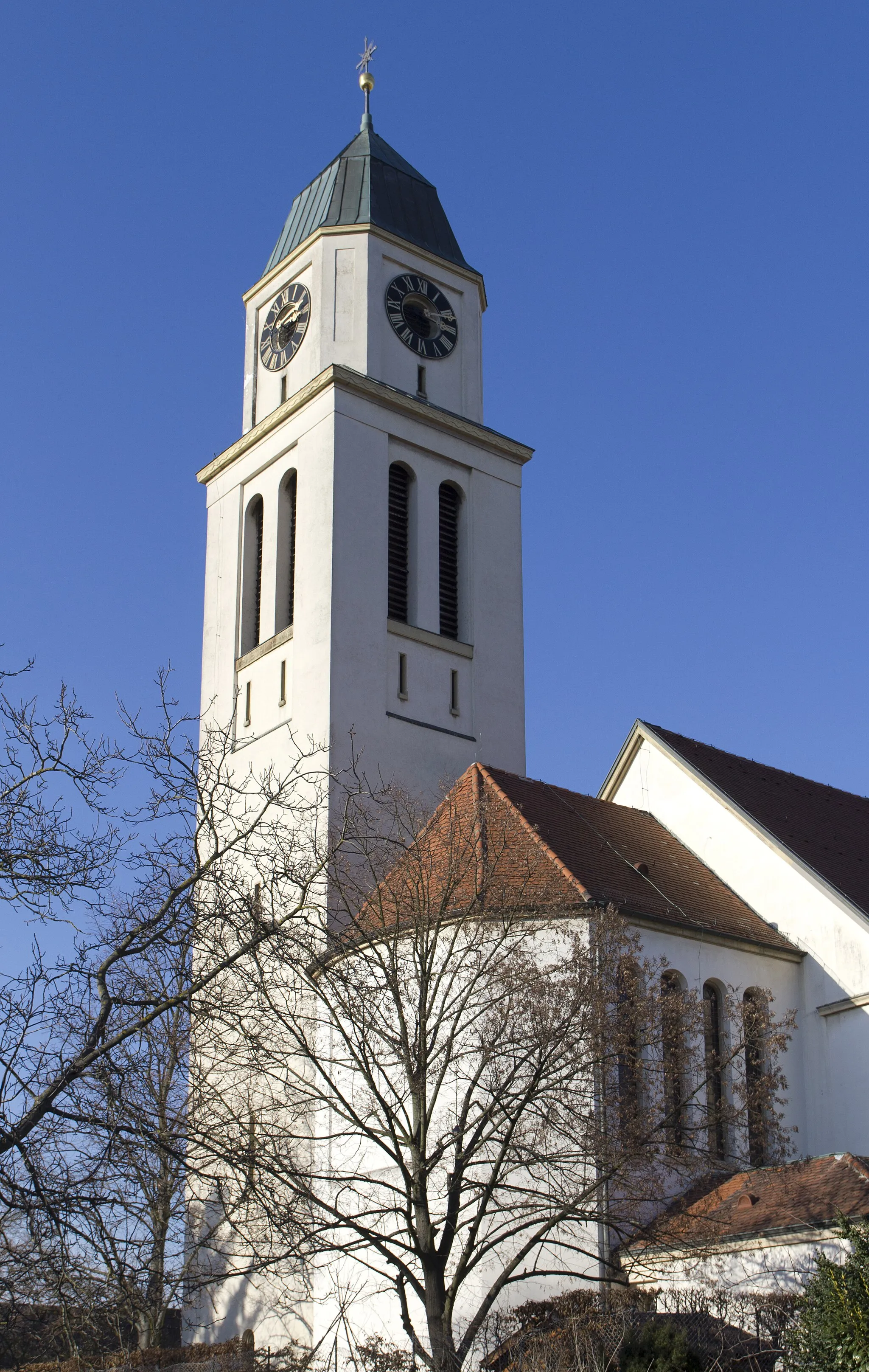 Photo showing: Mannheim-Wallstadt, Turm der Christ-König-Kirche, Ansicht von Südosten