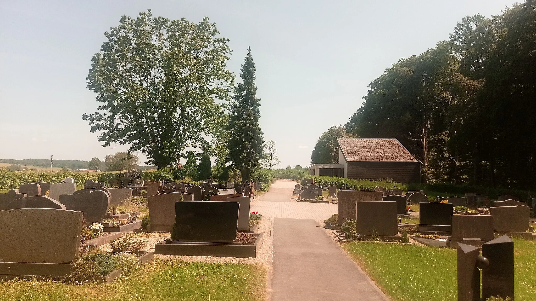 Photo showing: Friedhof Robern (Friedhof des Fahrenbacher Ortsteils Robern)
