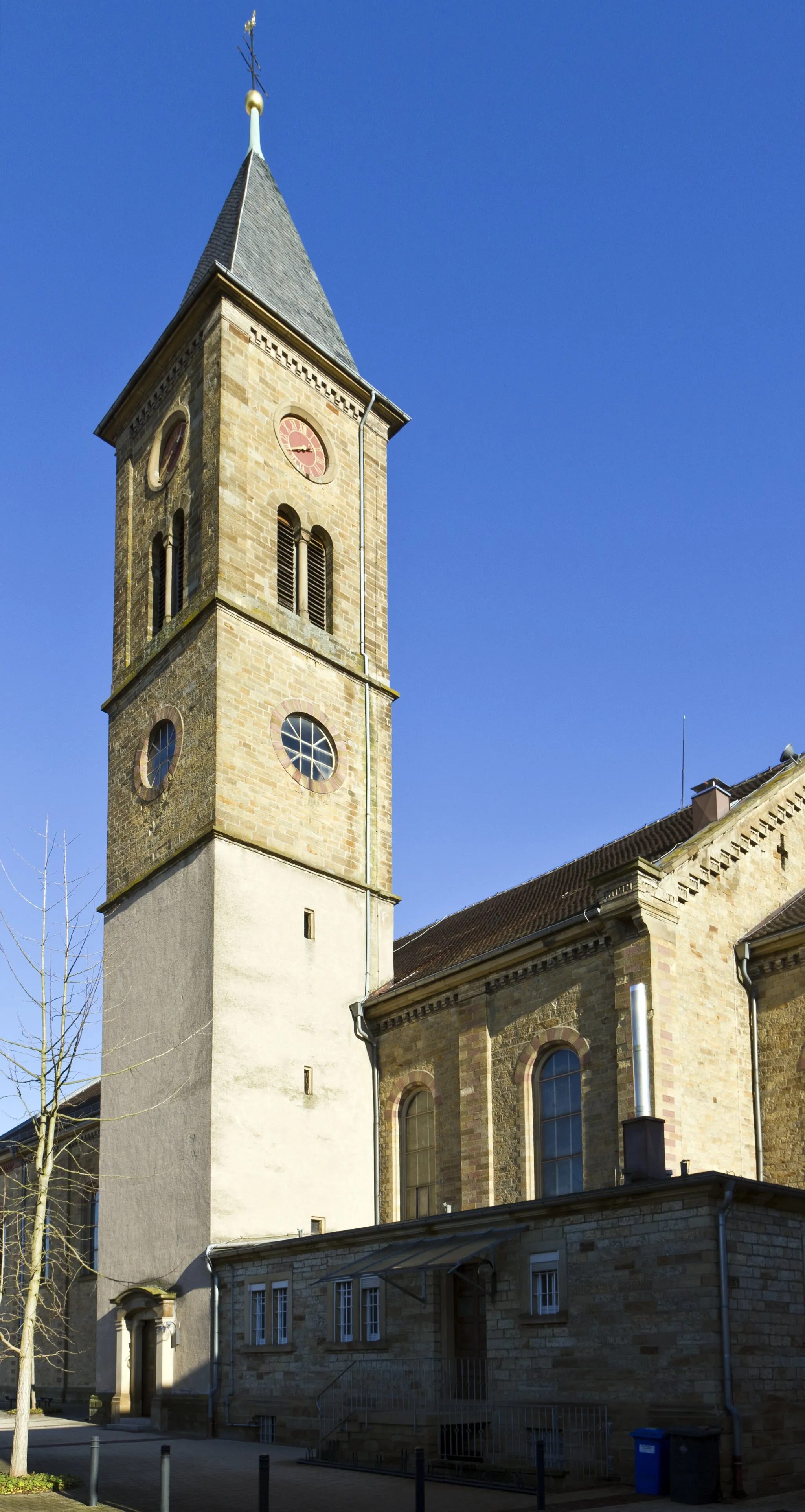 Photo showing: Kronau, Katholische Pfarrkirche St. Laurentius