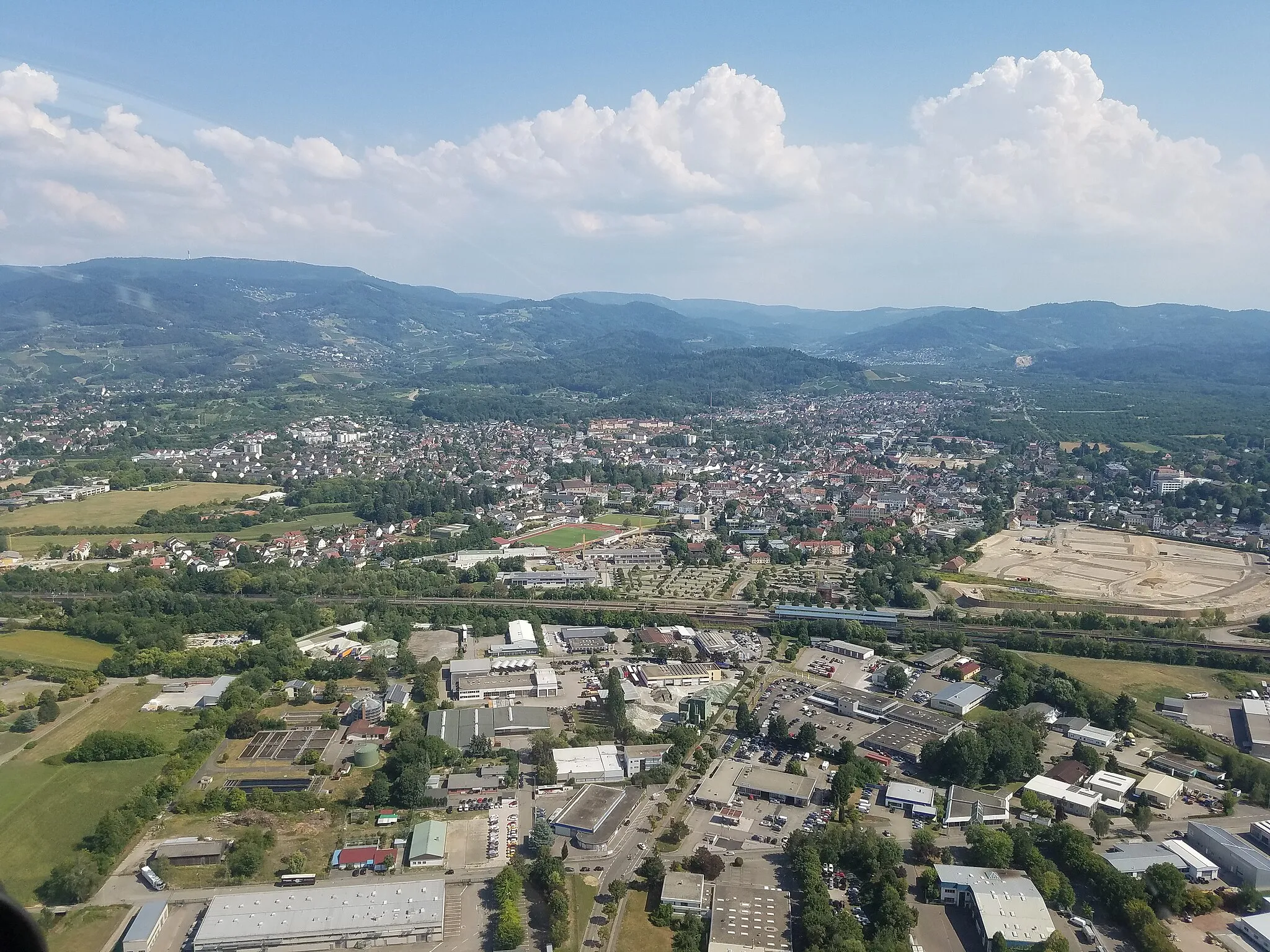 Photo showing: Luftaufnahme vom Achern von Westen aus