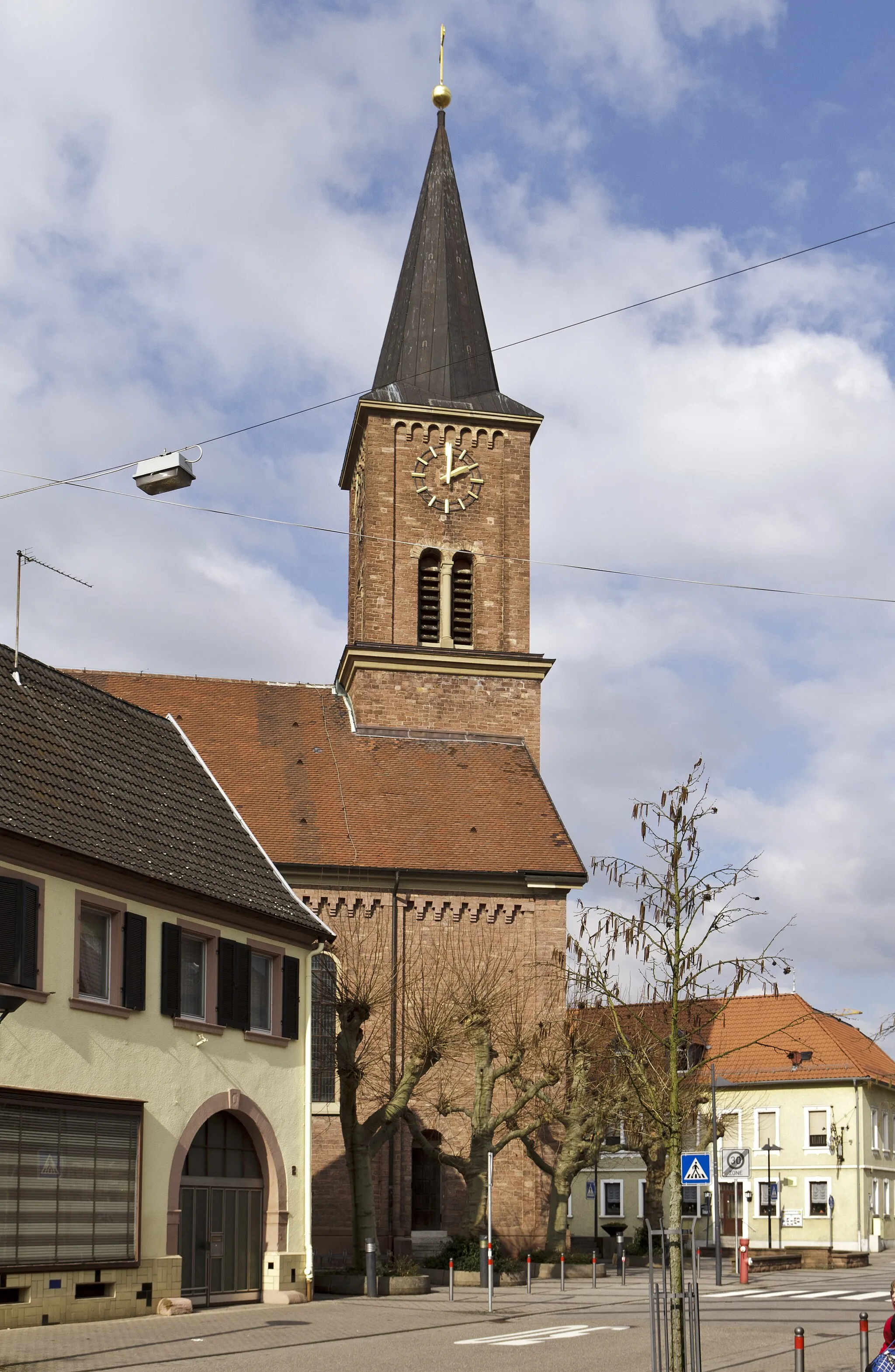 Photo showing: Waghäusel, Stadtteil Wiesental, katholische Pfarrkirche St. Jodokus
