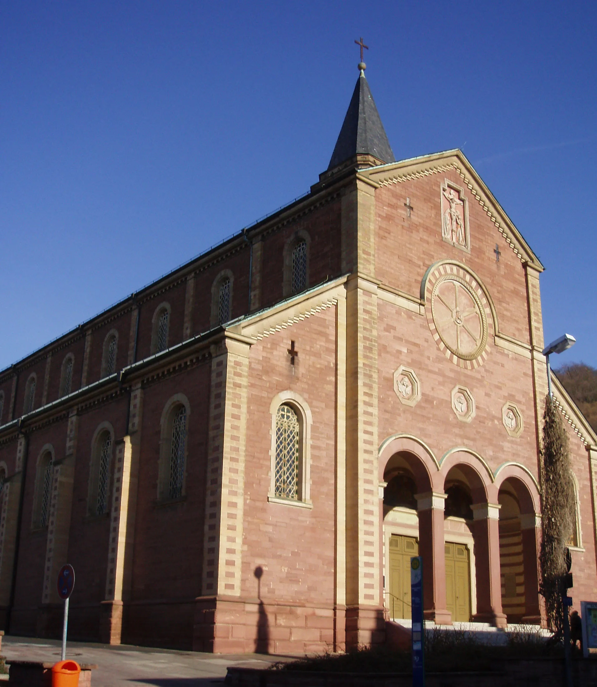 Photo showing: Kirche in Untergrombach