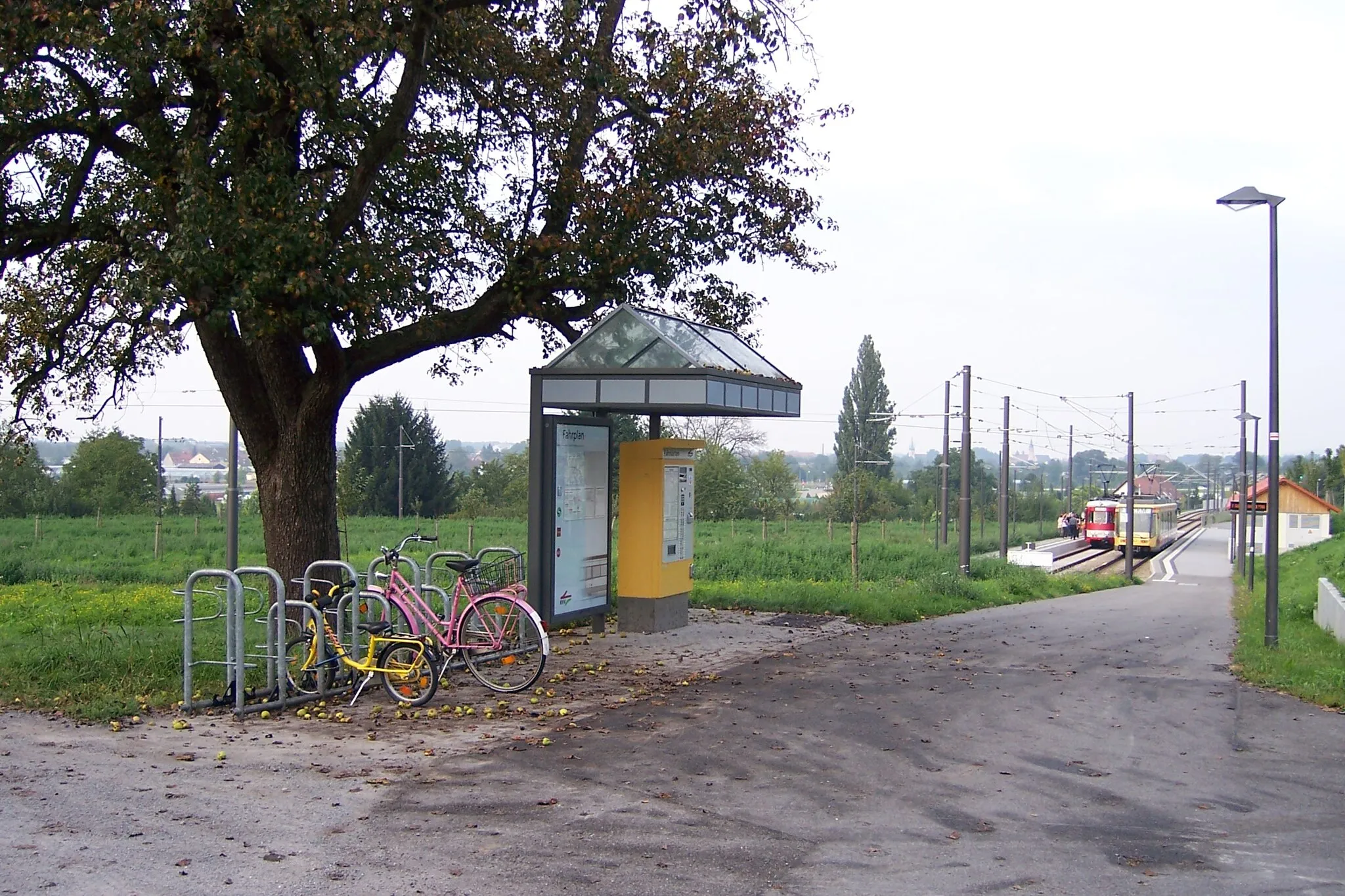 Photo showing: Ticketautomat Wolfartsweier