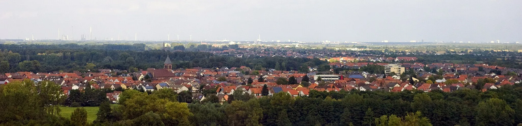 Photo showing: Ein Luftbild der Gemeinde Ötigheim.