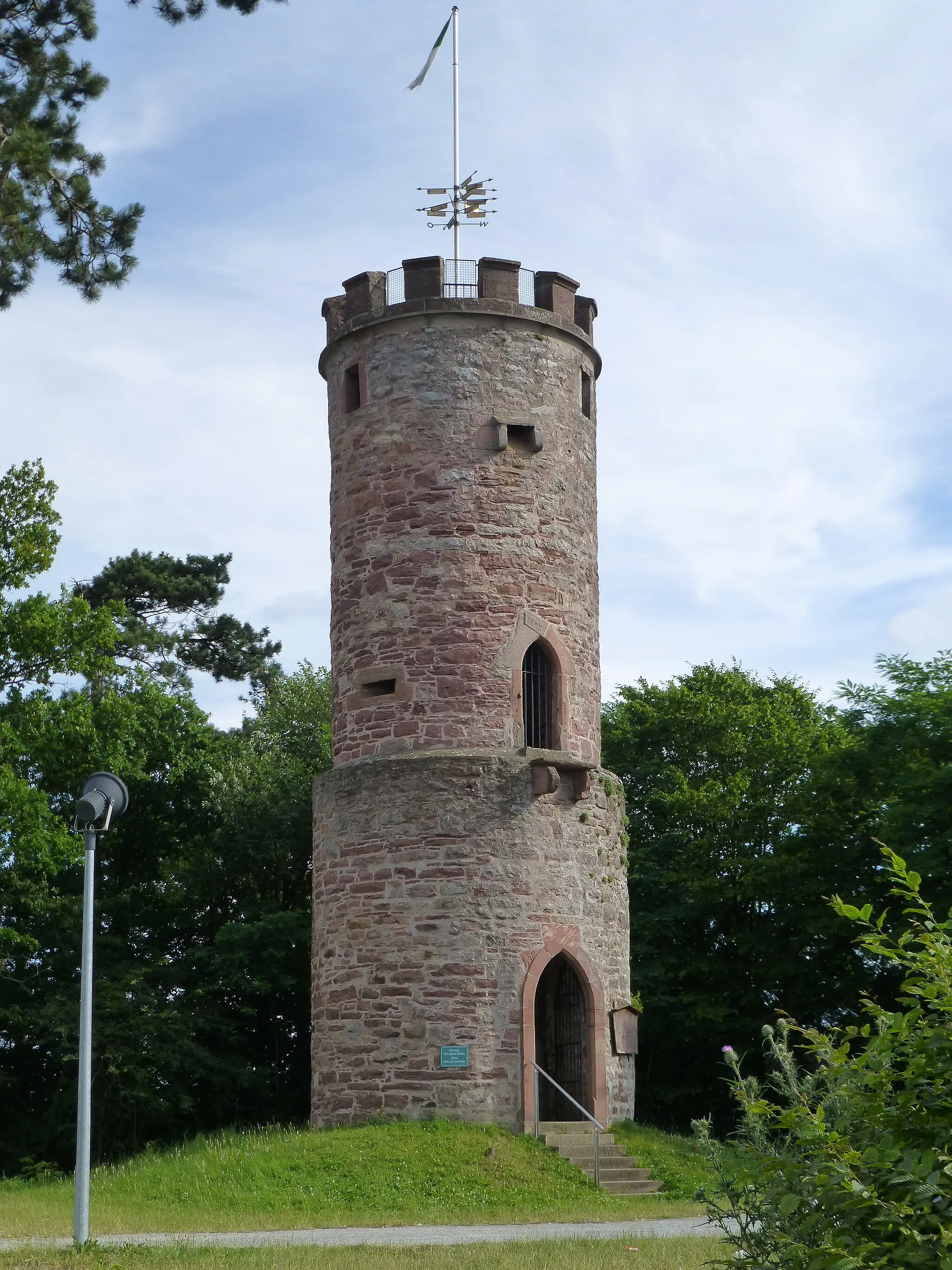 Photo showing: Wartturm bei Buchen im Odenwald
