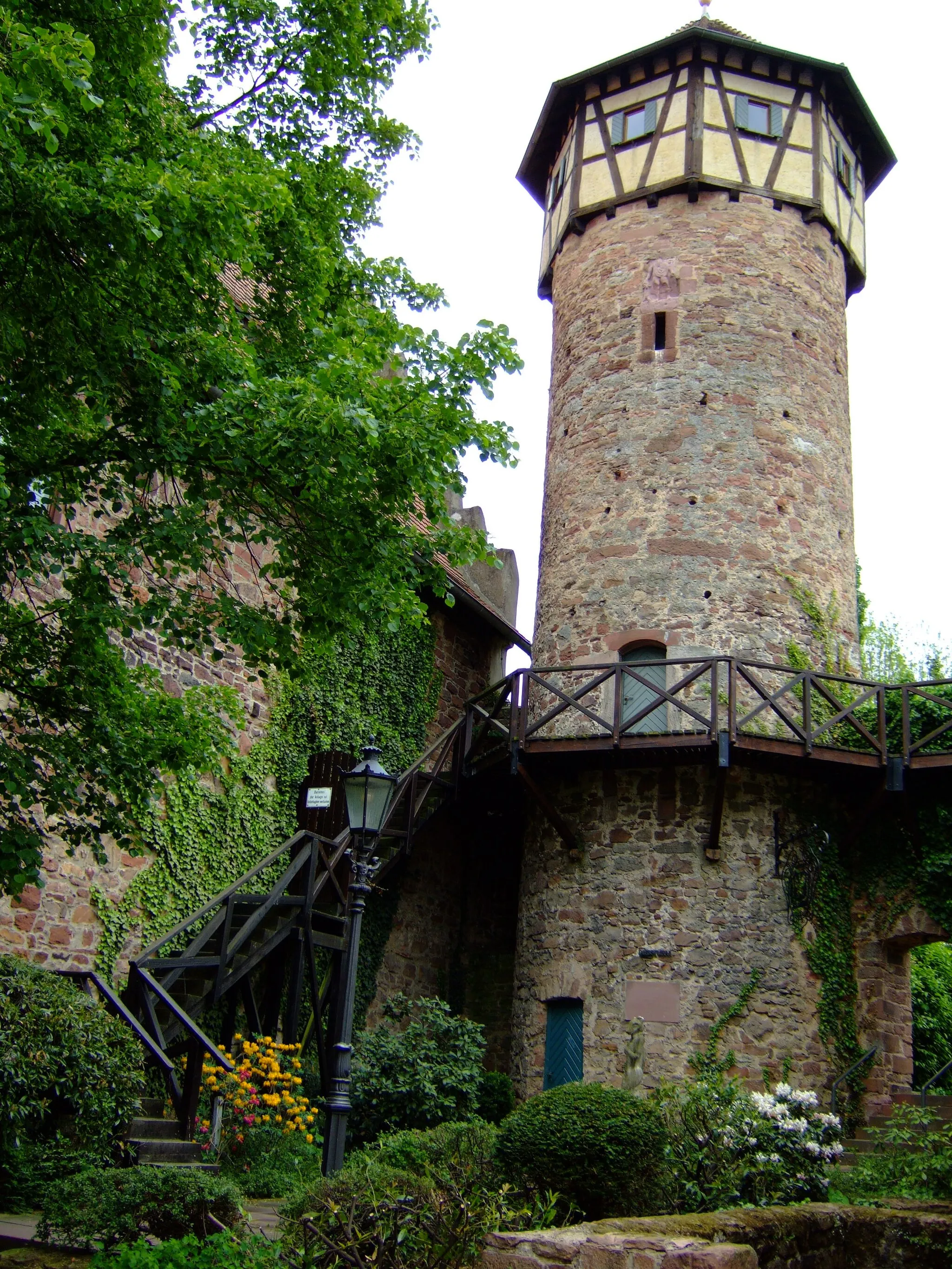 Photo showing: "Diebsturm" der Burg Michelstadt (Kellerei)