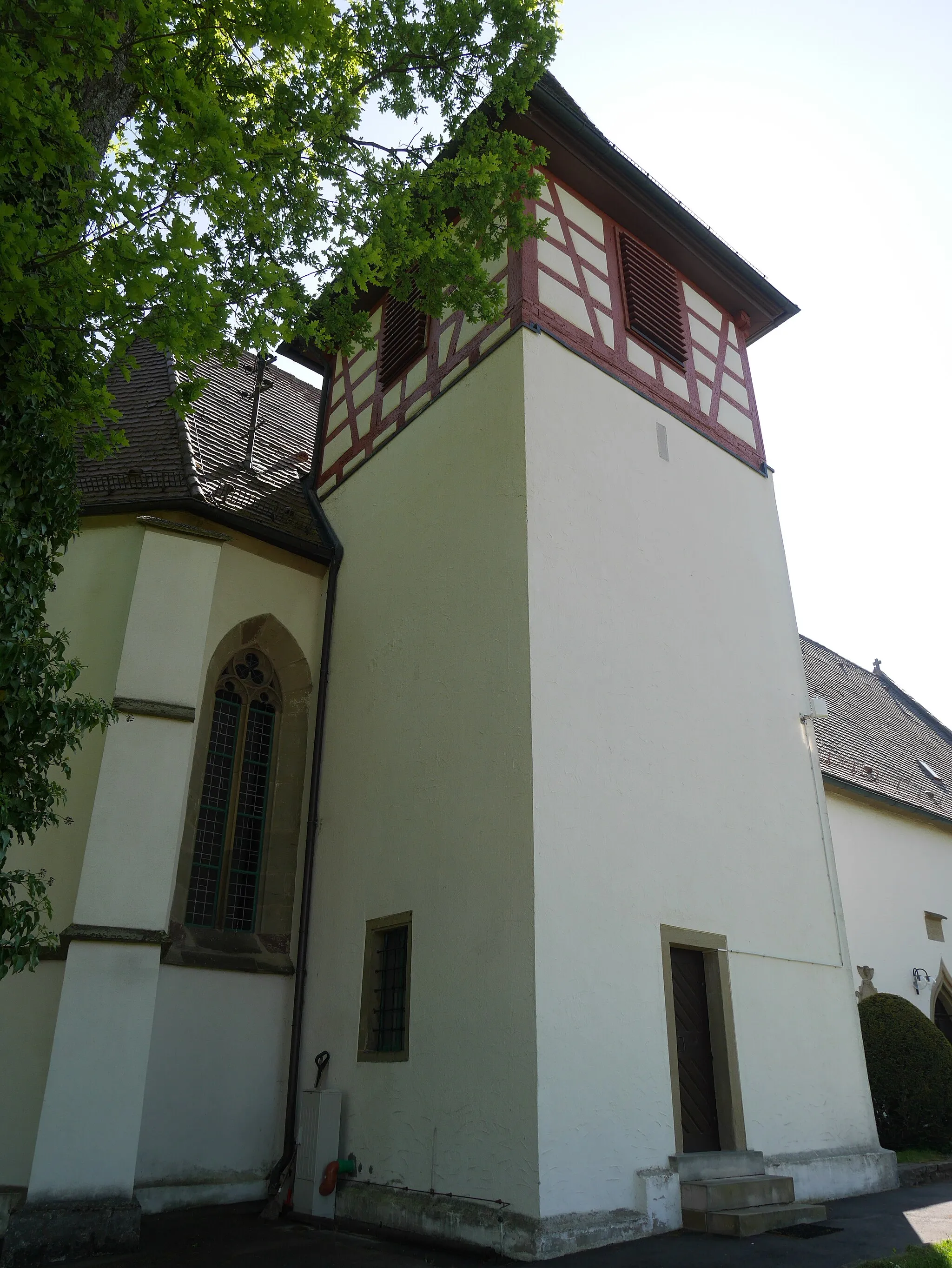 Photo showing: Grossglattbach Markuskirche Saalbau mit eingezogenem, dreiseitigen Chor mit Satteldach und Turm mit Zeltdach