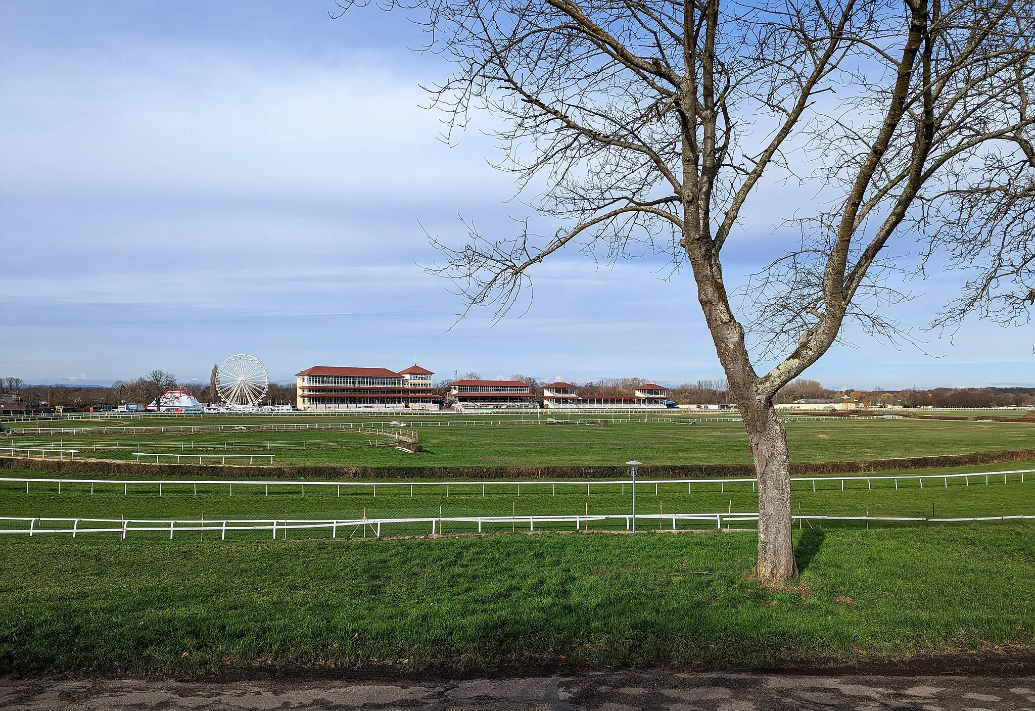Photo showing: Racecourse in Iffezheim