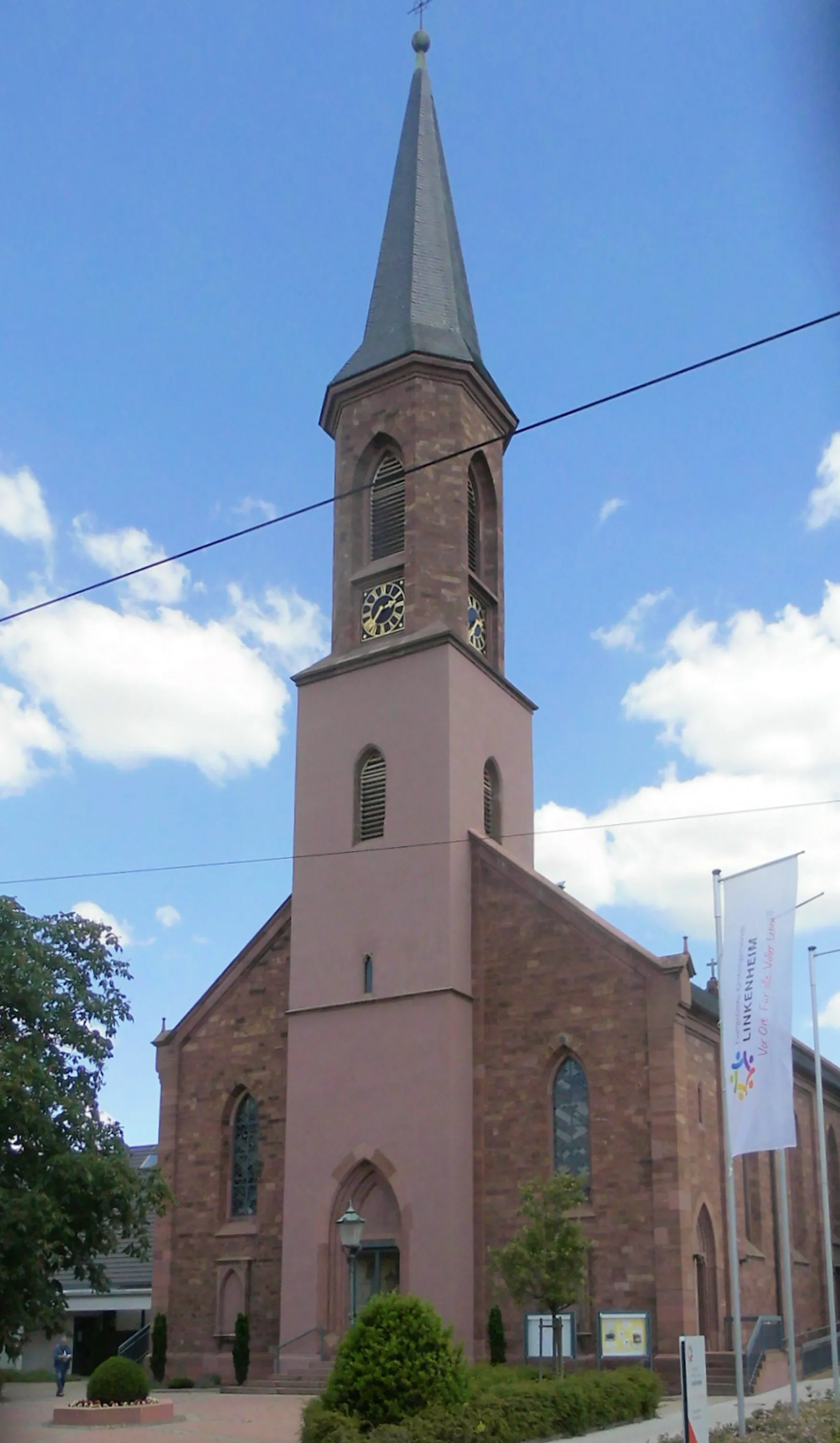 Photo showing: Evangelische Kirche in Linkenheim, Gemeinde Linkenheim-Hochstetten, Deutschland