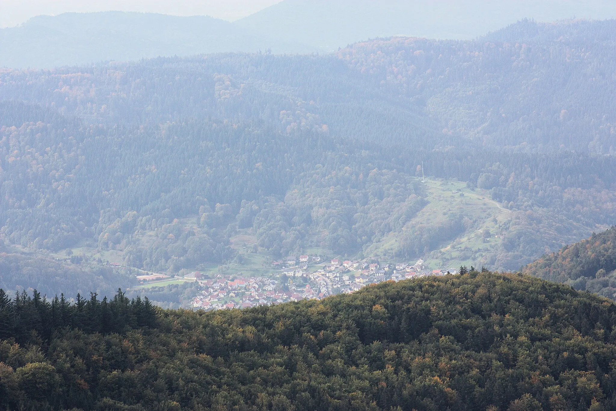 Photo showing: View to Weisenbach