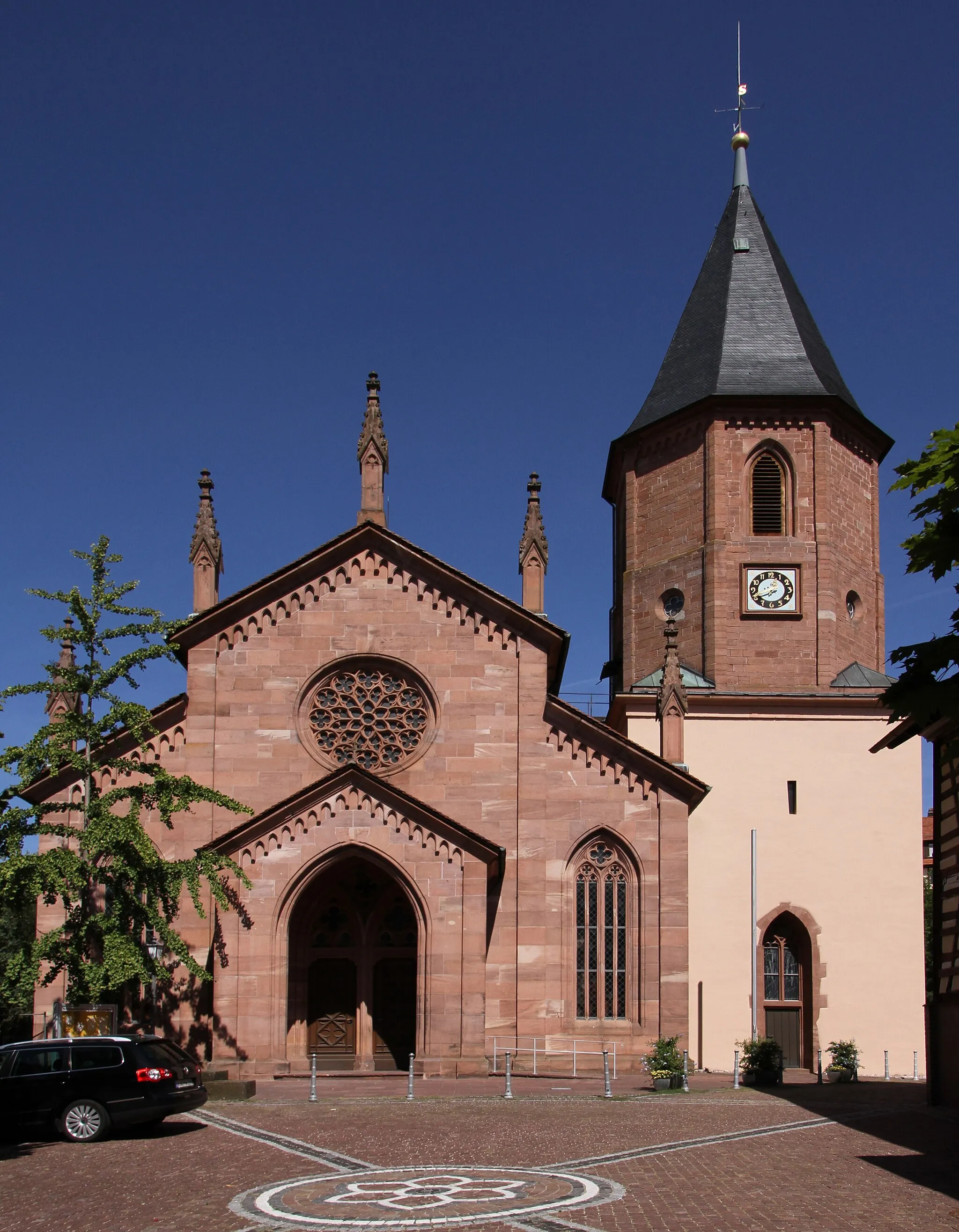 Photo showing: Loffenau, Heilig-Kreuz-Kirche; Südansicht.