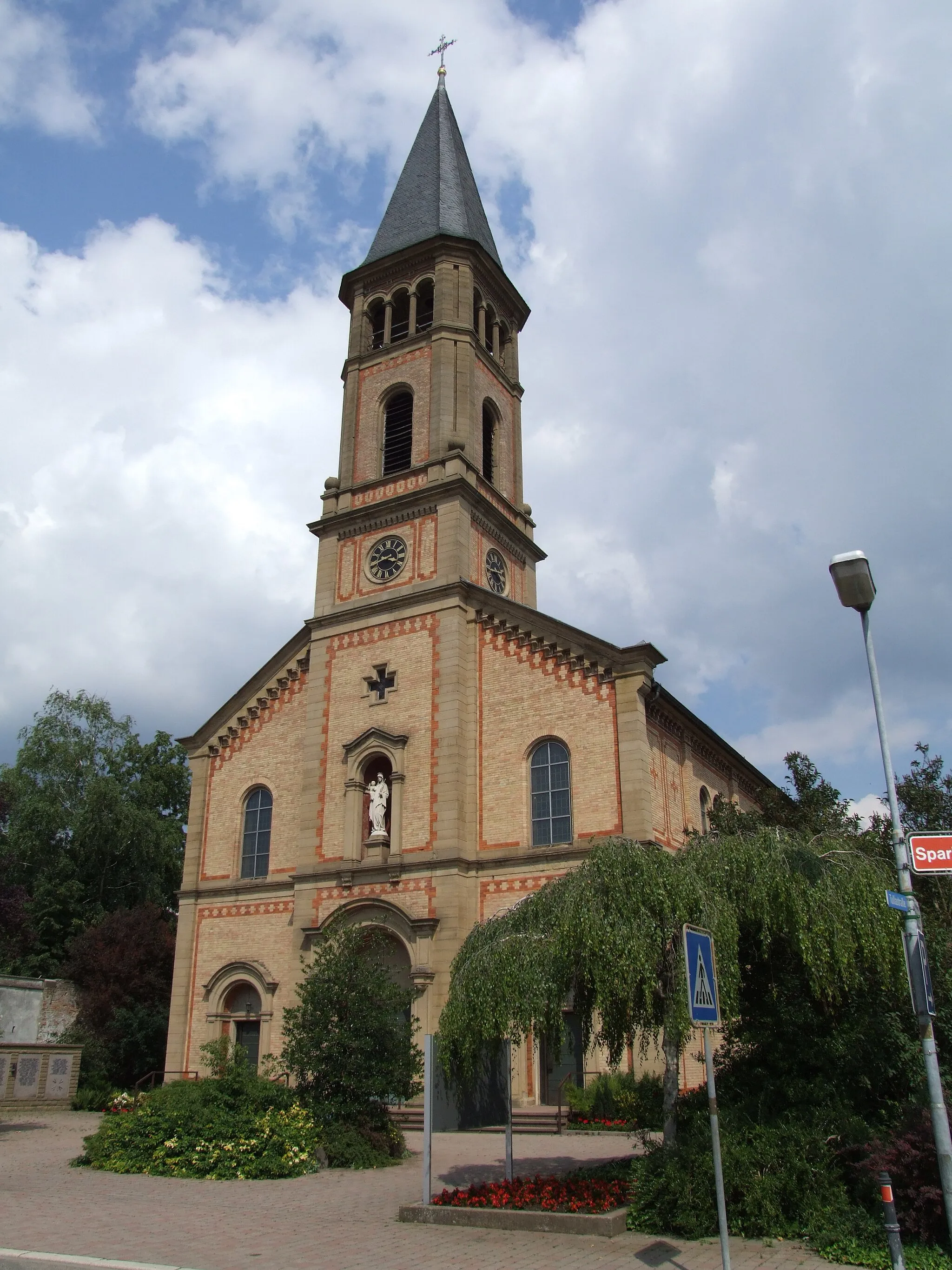 Photo showing: St._Laurentius,_Rheinhausen