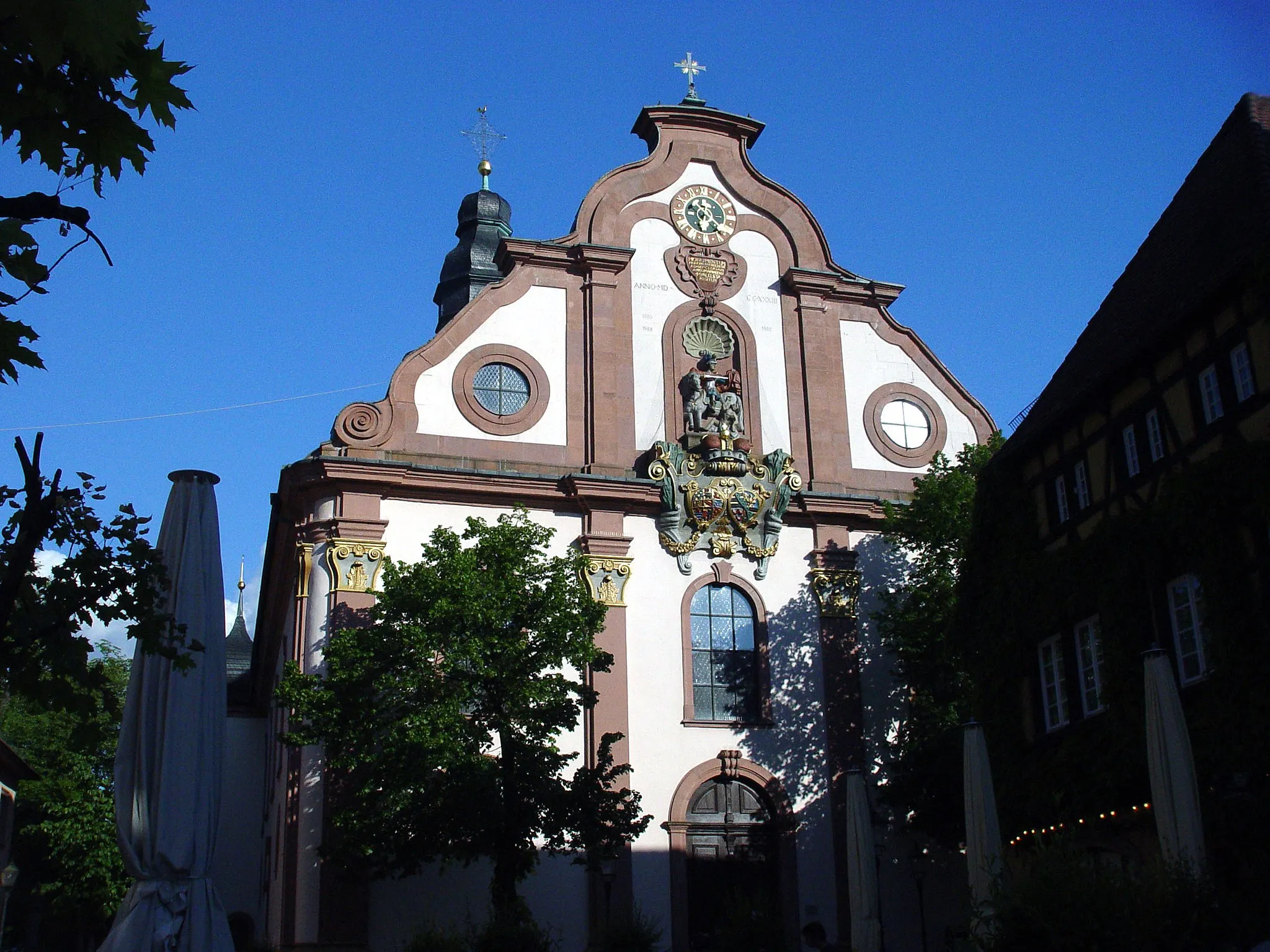 Photo showing: Fotografiert von Martin Dürrschnabel

Martinskirche in Ettlingen.