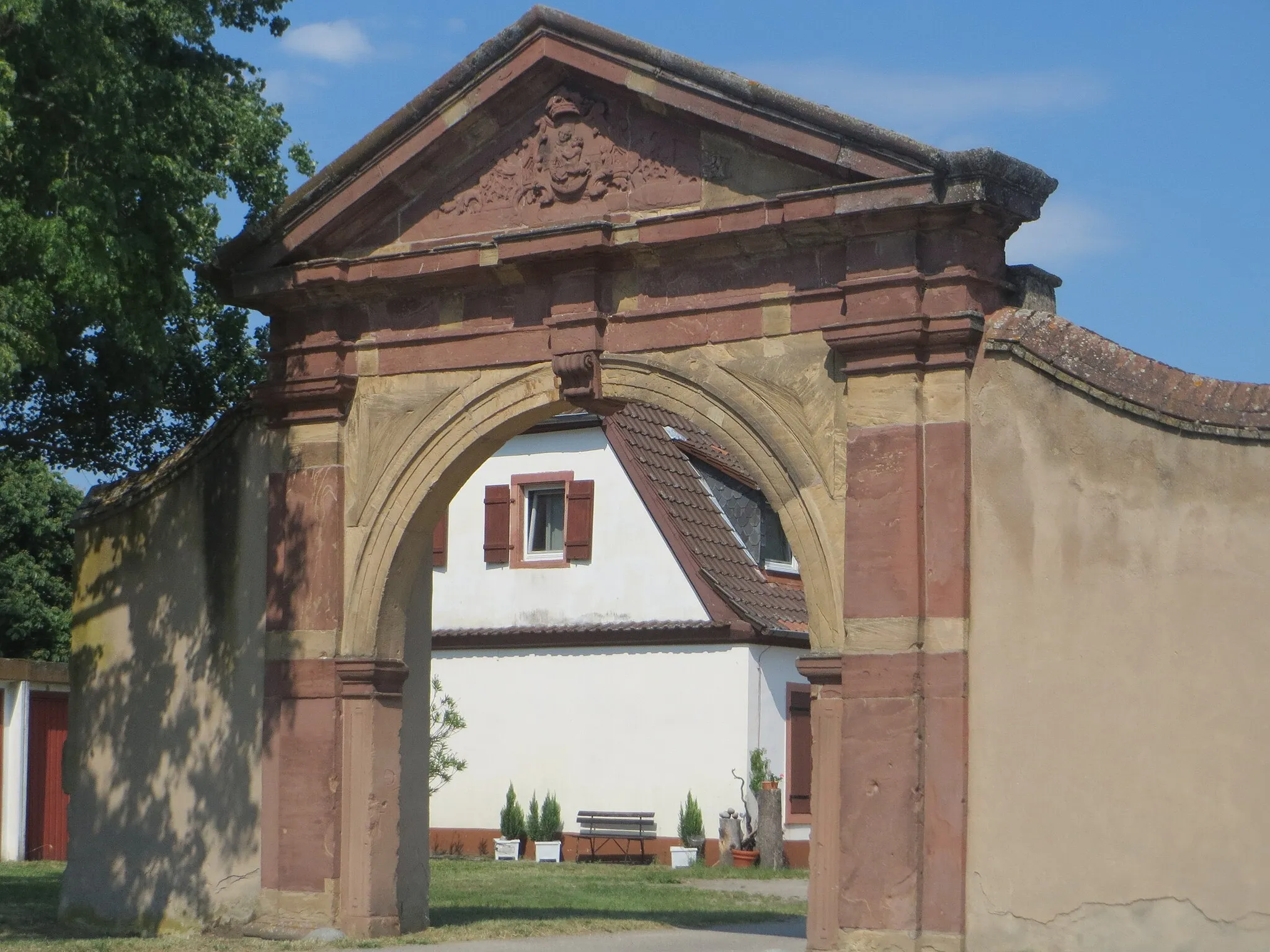 Photo showing: Barockes Tor vom Insultheimer Hof, dem Baubüro Balthasar Neumann zugeschrieben
