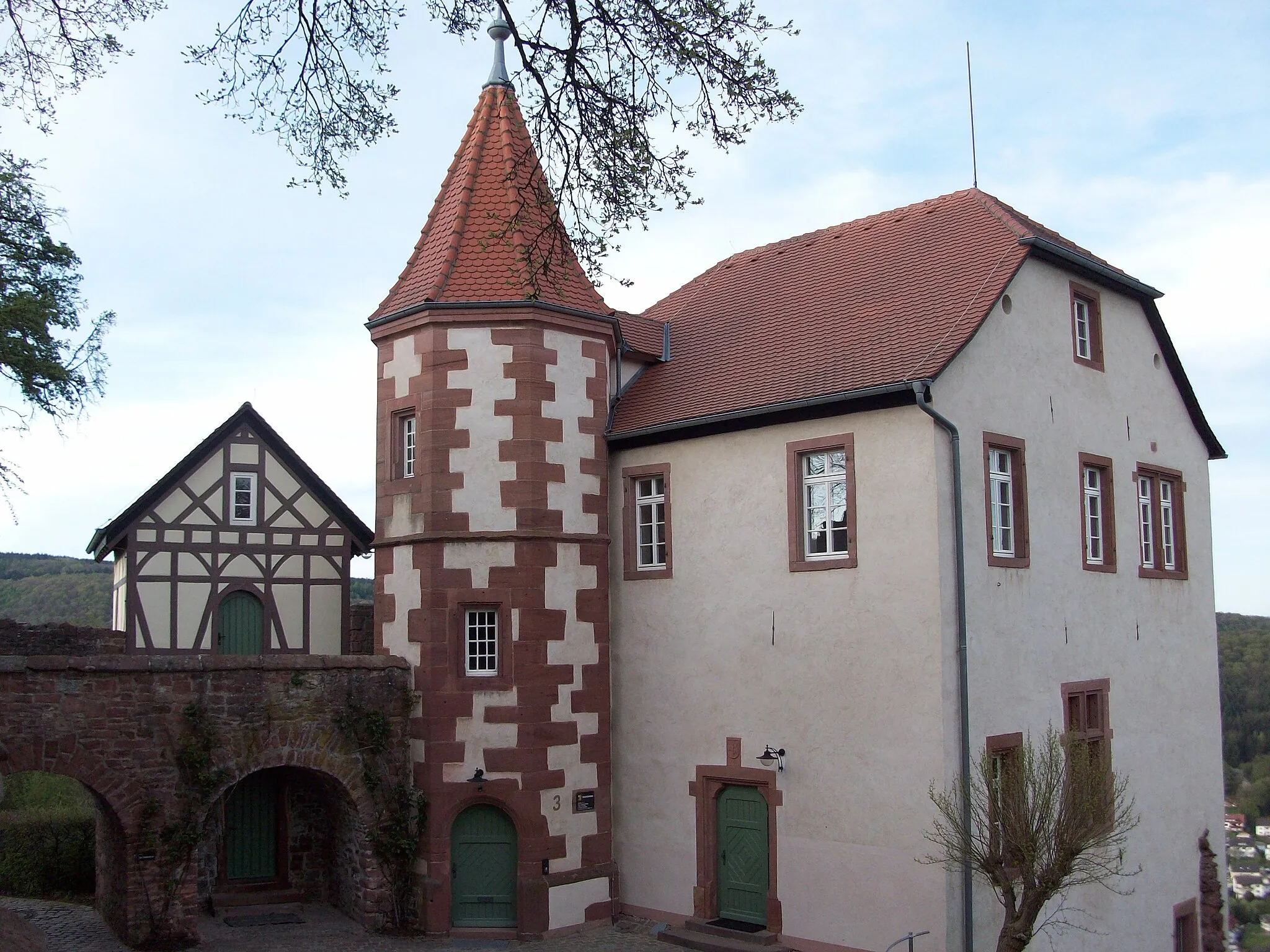Photo showing: Das Komandantenhaus der Bergfeste Dilsberg (Burgmannenhaus)