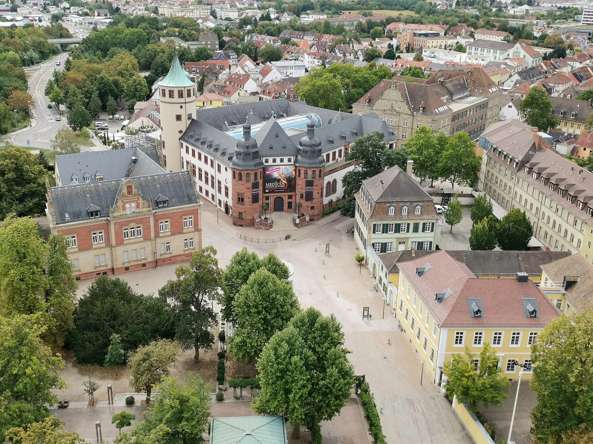 Photo showing: Blick vom Speyerer Dom zum Protestantisches Konsistorium, Historischen Museum der Pfalz