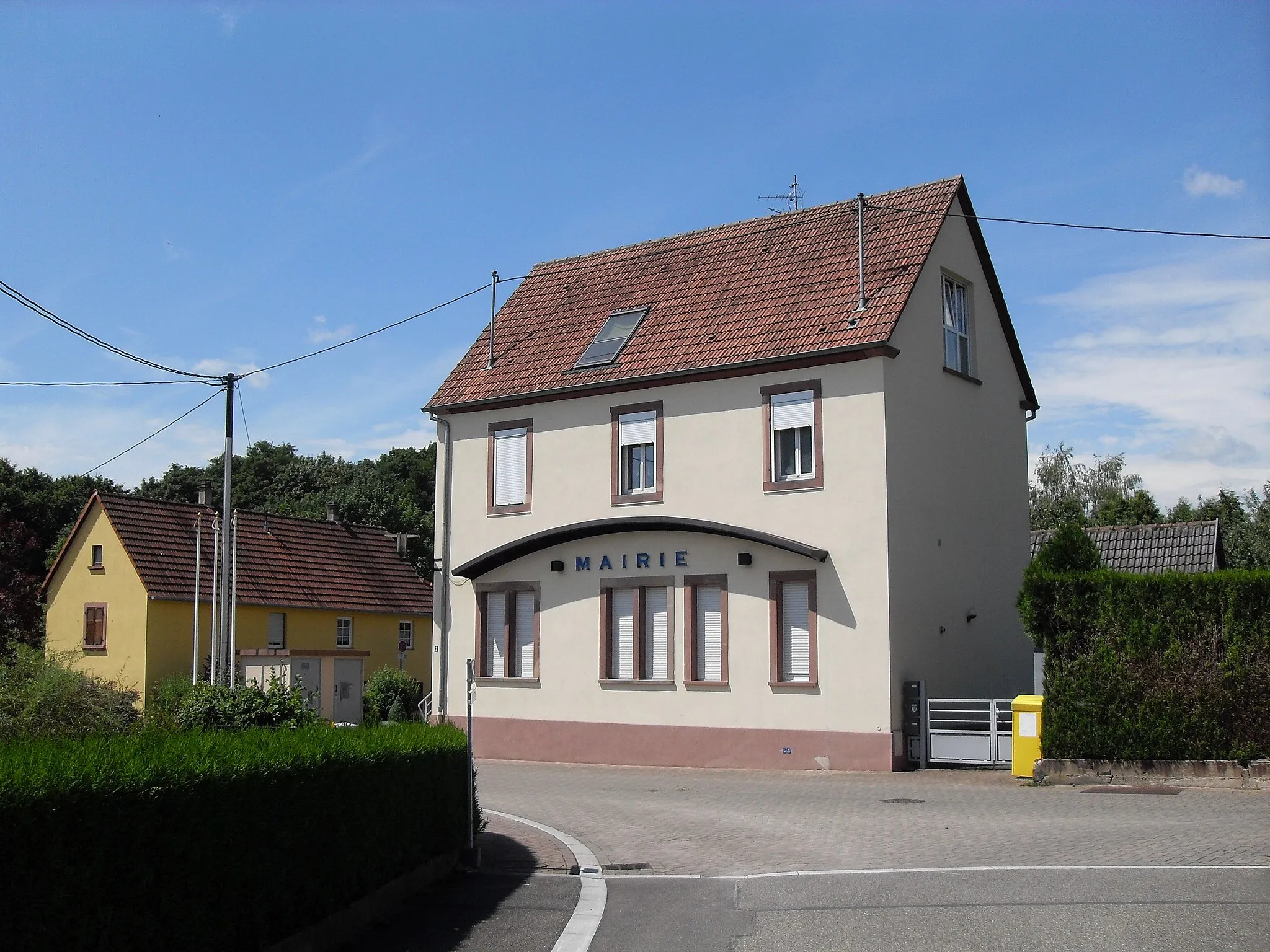Photo showing: La mairie (l'ancienne école) de Schirrhoffen