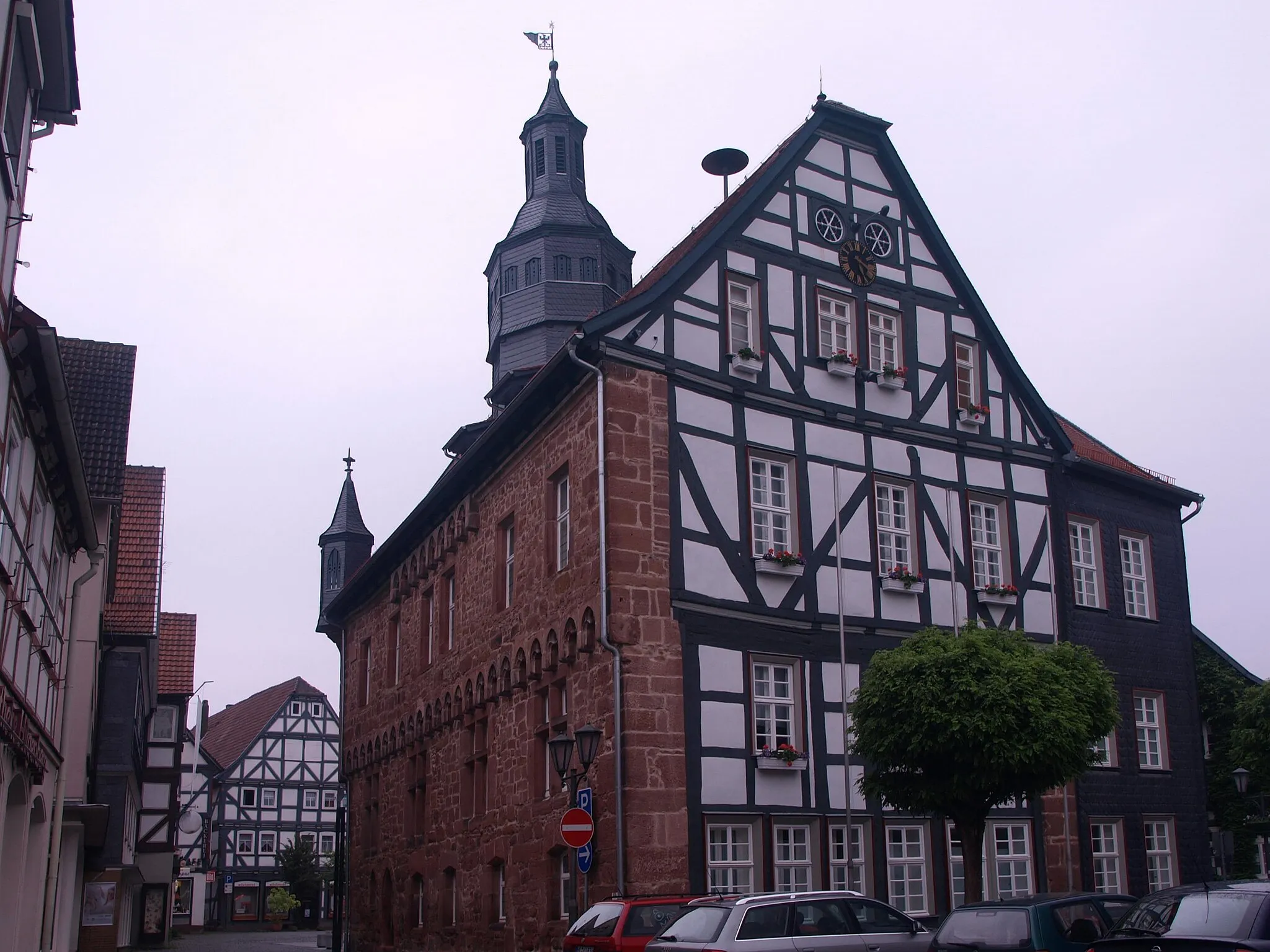Photo showing: south-eastern view of town hall in Treysa