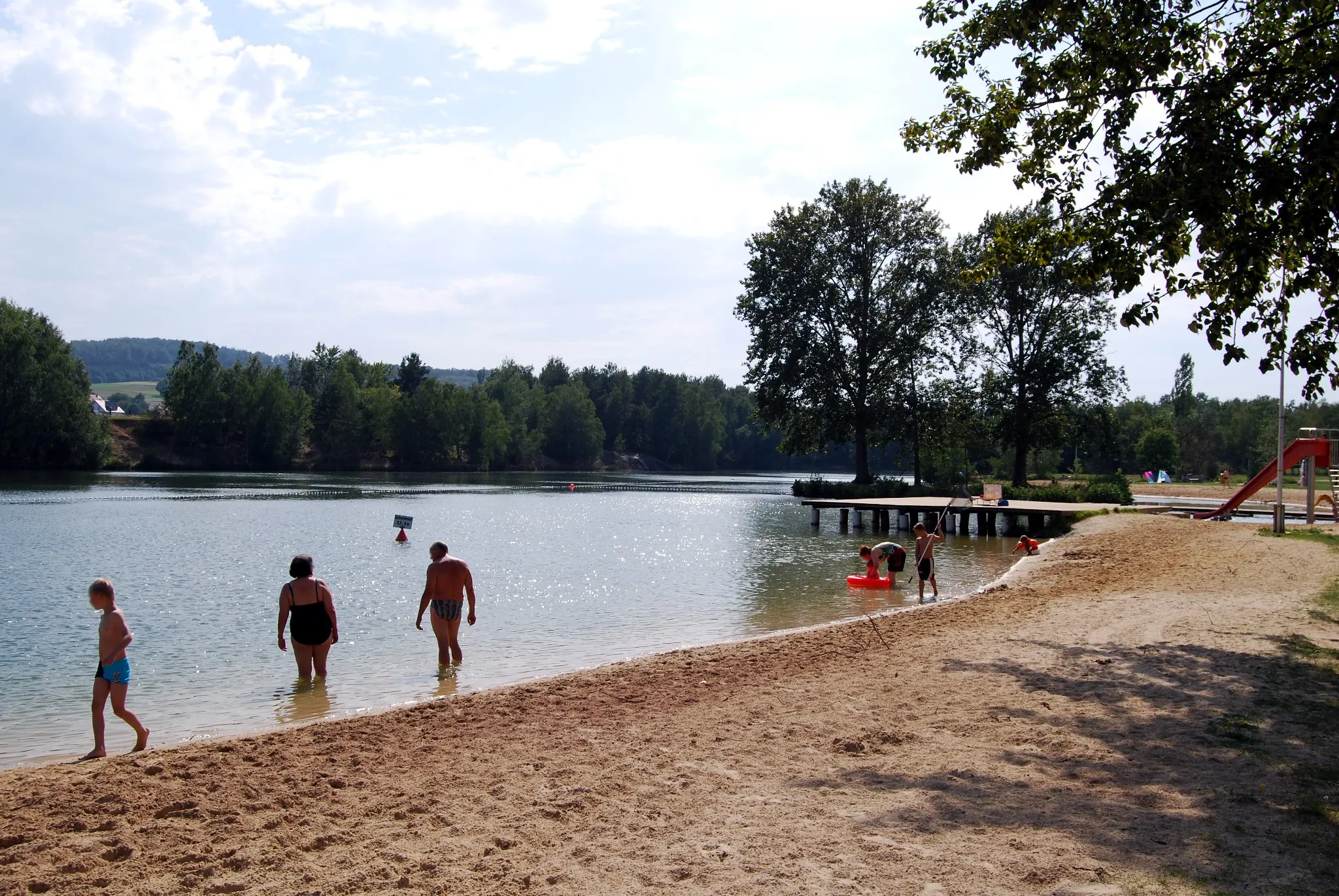 Photo showing: Sandstrand am Neuenhainer See (Gemeinde Neuental)