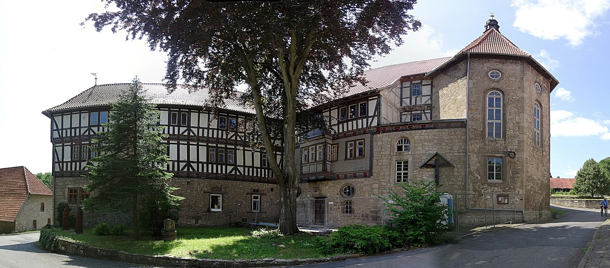 Photo showing: Kloster Anrode, Gast- und Gerichtshaus und Kirche mit Abtei