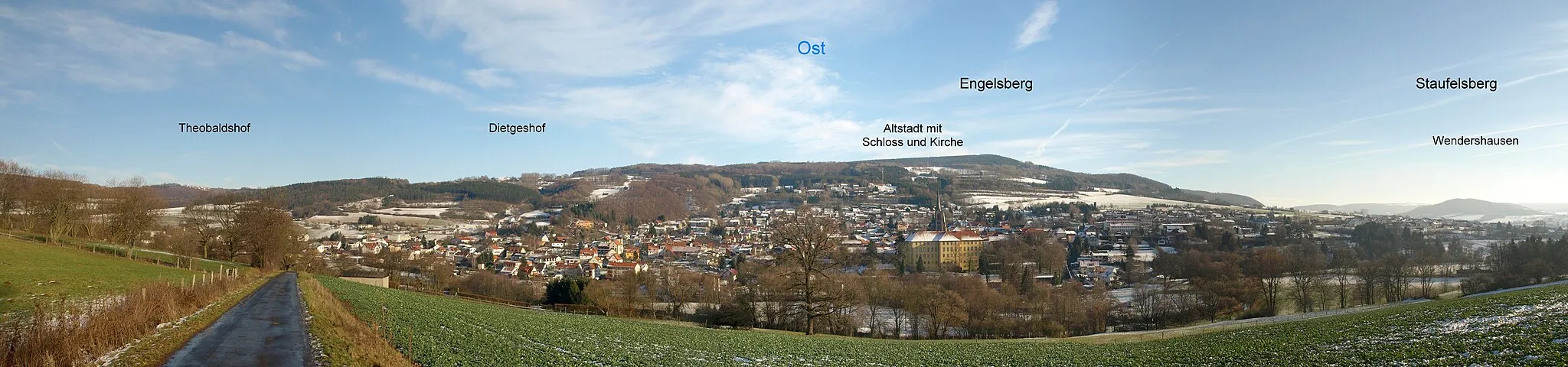 Photo showing: Panoramic view of Tann in Rhön Mountains (labeled). Taken from east hillside of Habelberg