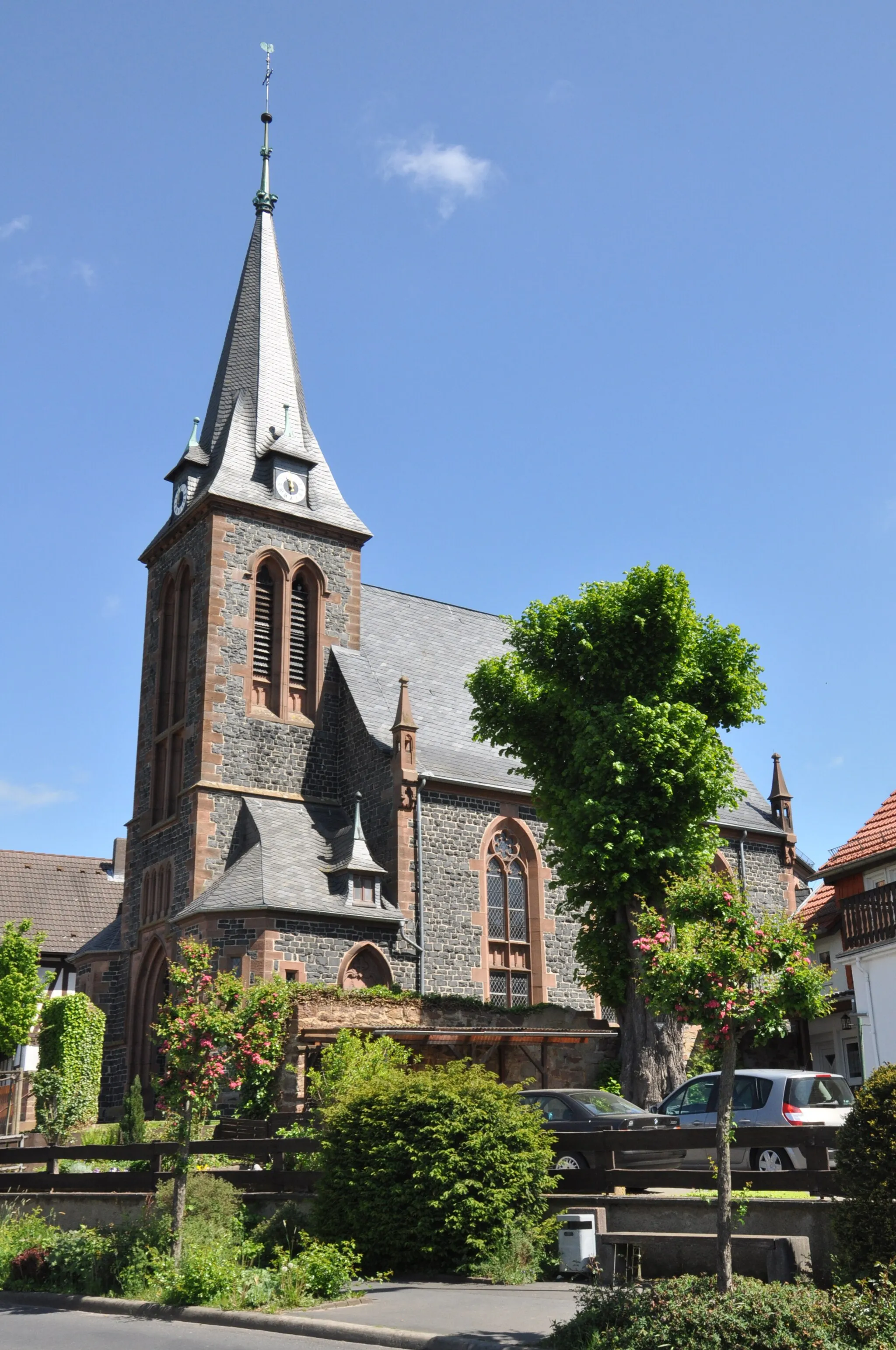 Photo showing: Schwalmstadt-Allendorf an der Landsburg, ev. Kirche