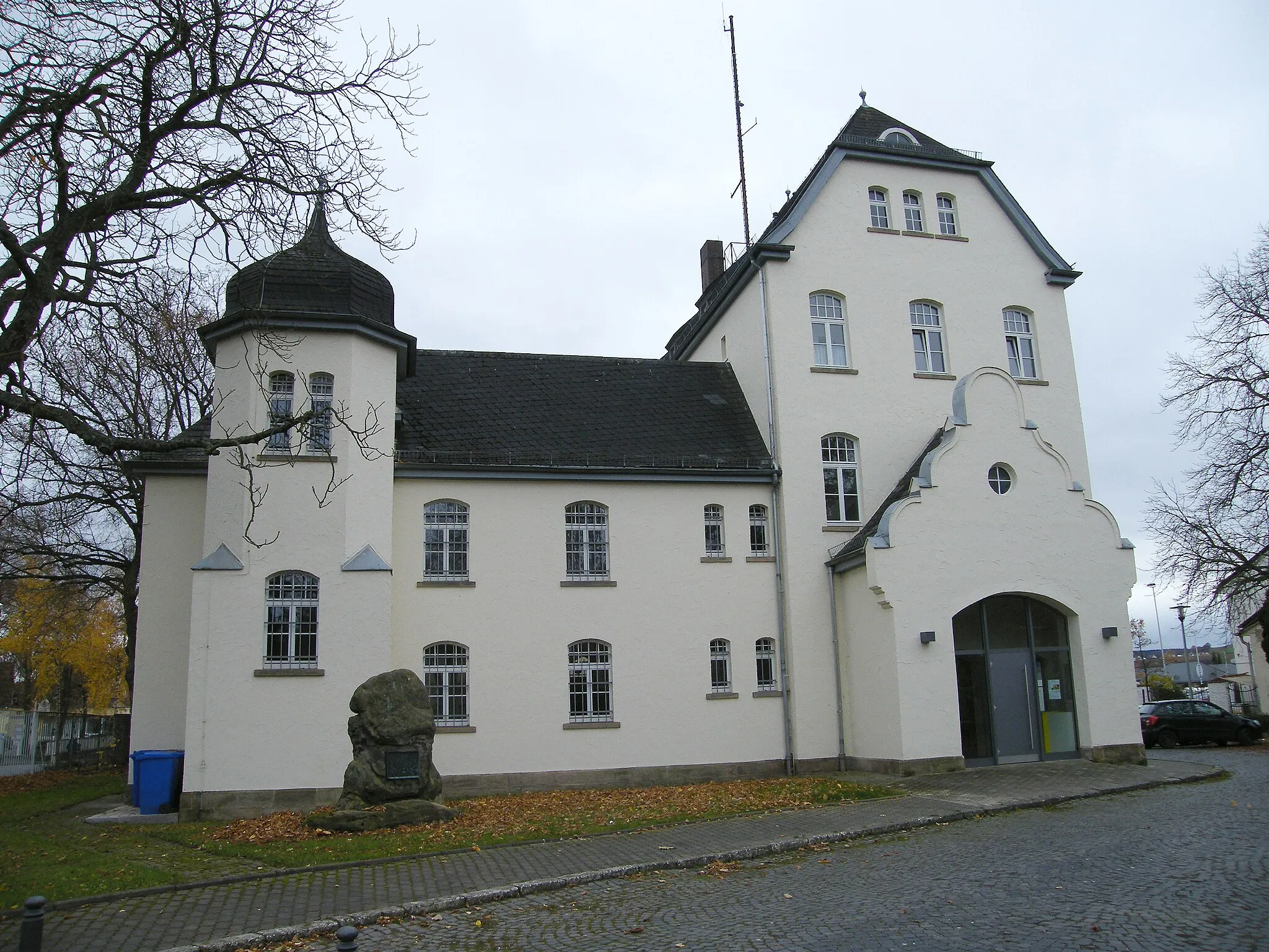Photo showing: Gedenkstein zur Erinnerung an das Bataillon Waldeck (1681-1931) Standort ehem. belgischen Kaserne Bad Arolsen