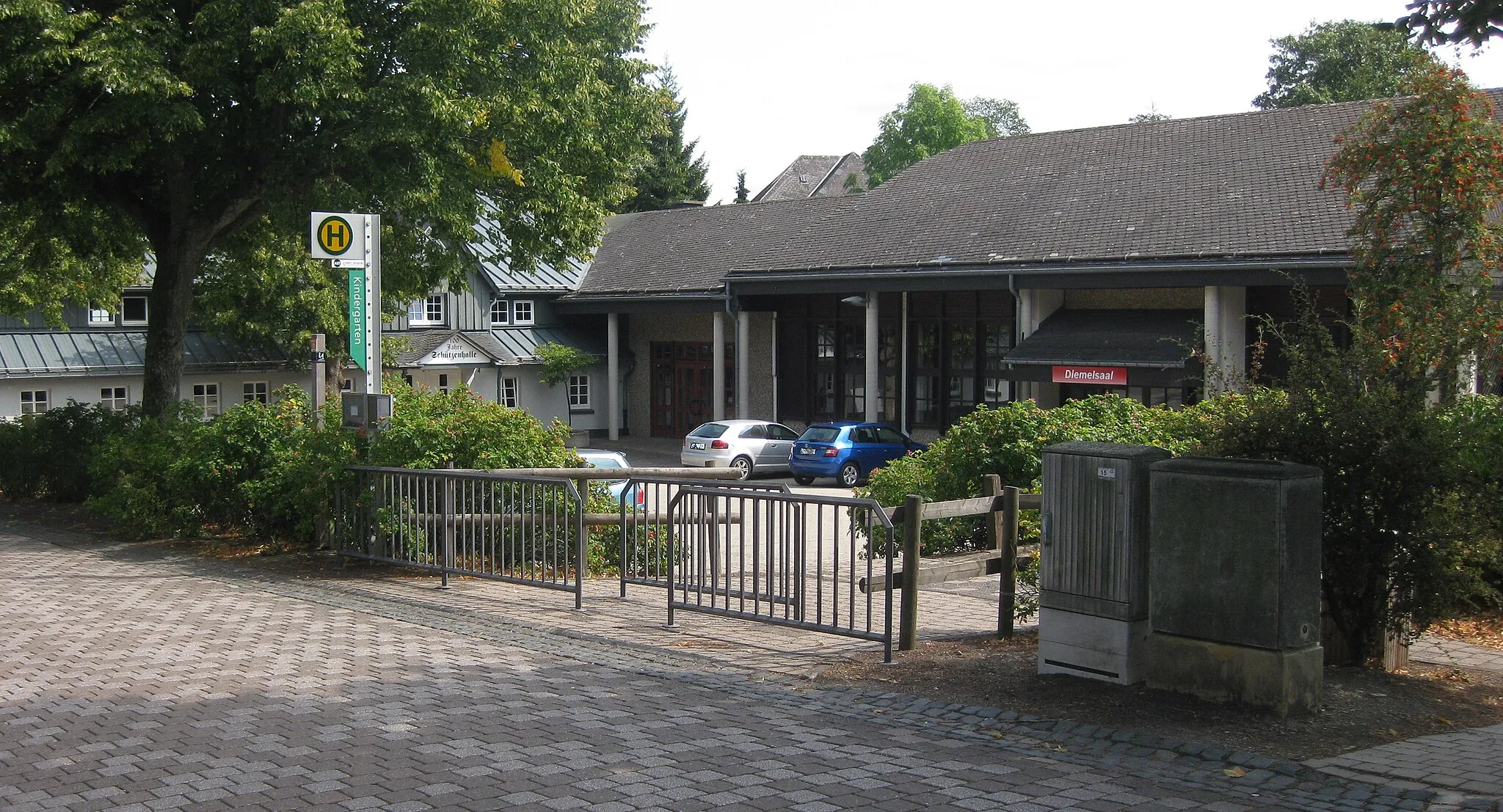 Photo showing: Bushaltestelle Usseln Kindergarten, Willingen (Upland)