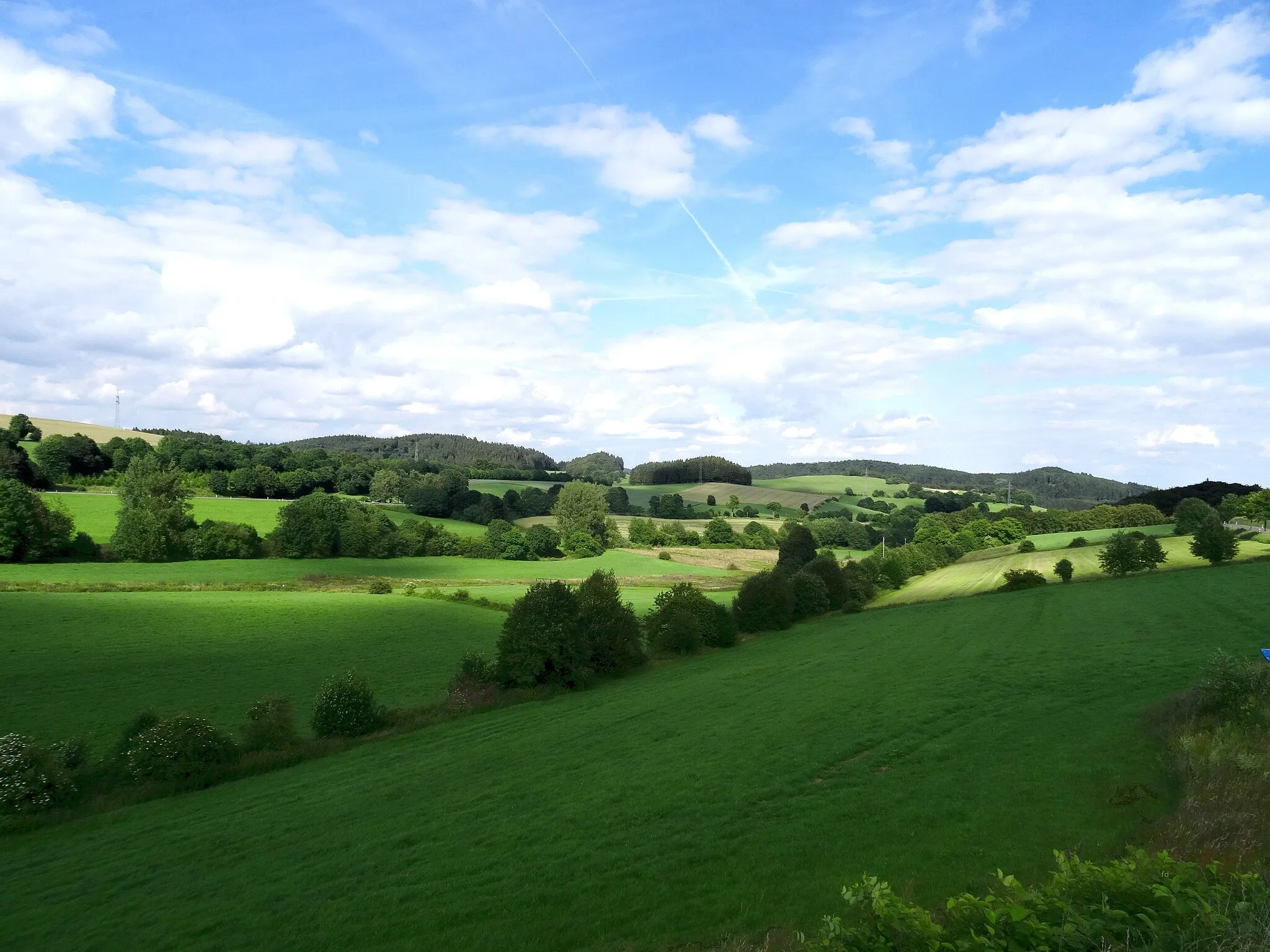 Photo showing: Das Neerdartal Nähe Usseln.